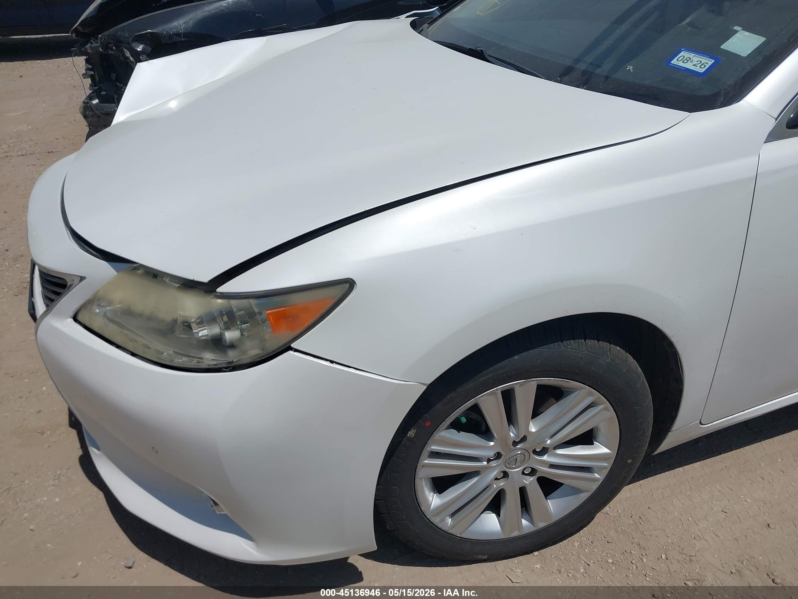 2014 Lexus Es 350   White vin: JTHBK1GG4E2144883