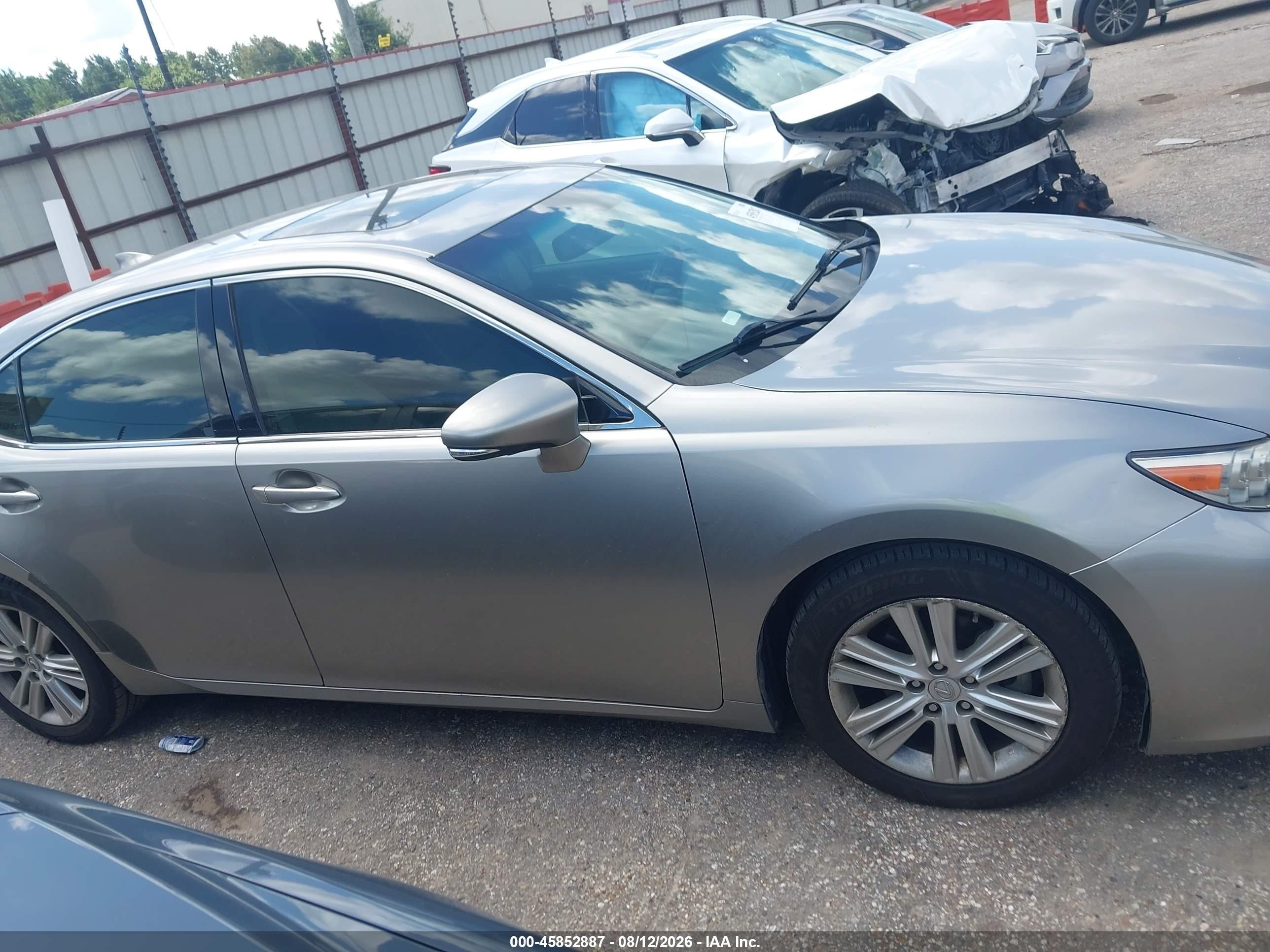 2015 Lexus Es 350   Серебряный vin: JTHBK1GG4F2178209