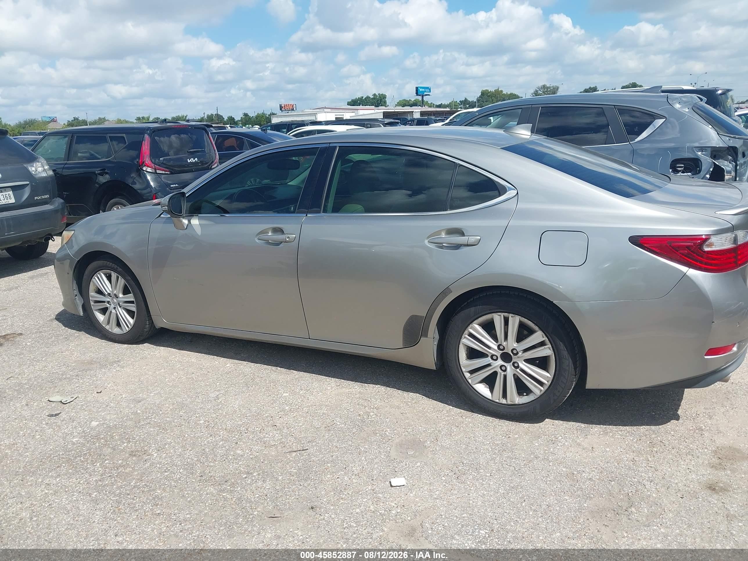 2015 Lexus Es 350   Серебряный vin: JTHBK1GG4F2178209