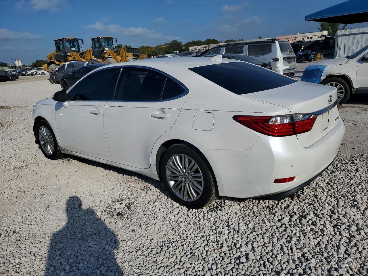 2015 Lexus Es 350 Base White vin: JTHBK1GG4F2183247