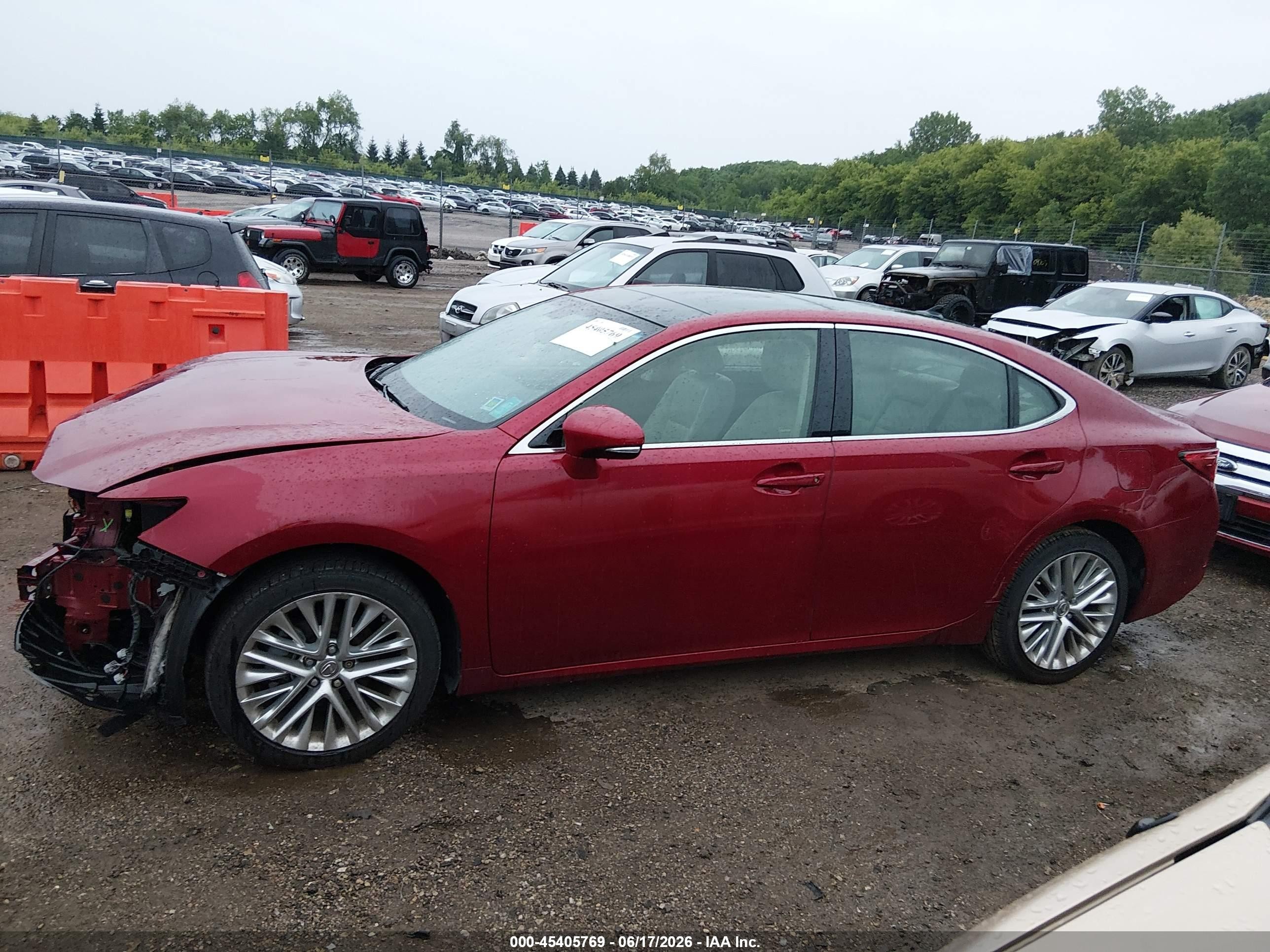 2013 Lexus Es 350   Red vin: JTHBK1GG5D2025416