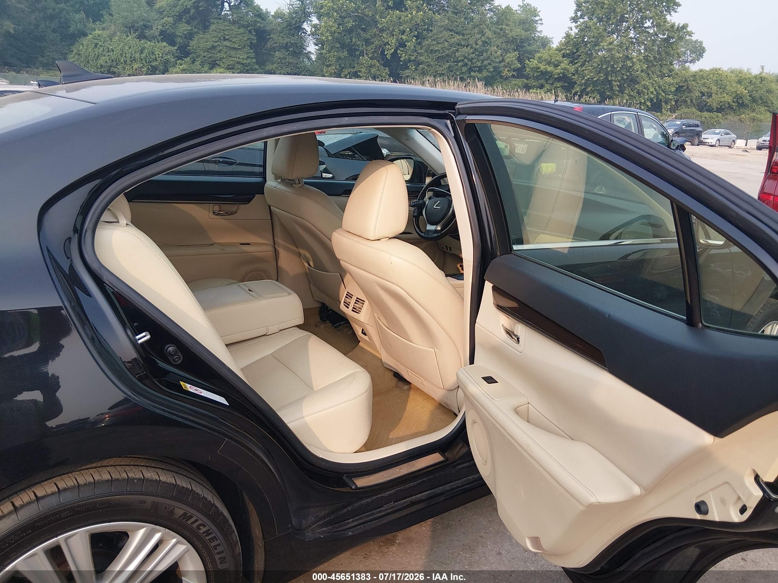 2013 Lexus Es 350   Black vin: JTHBK1GG5D2054916