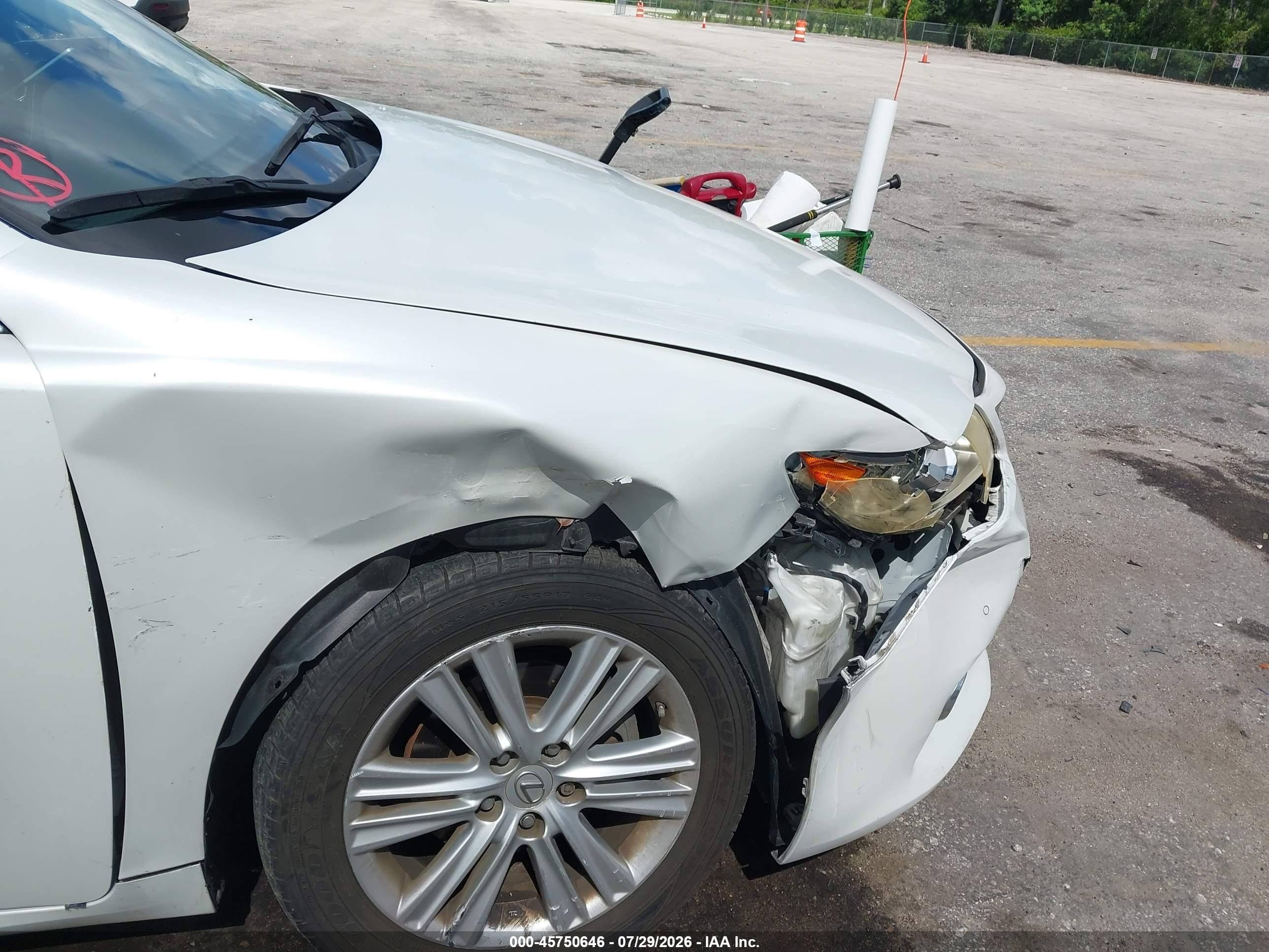 2013 Lexus Es 350   White vin: JTHBK1GG5D2058951
