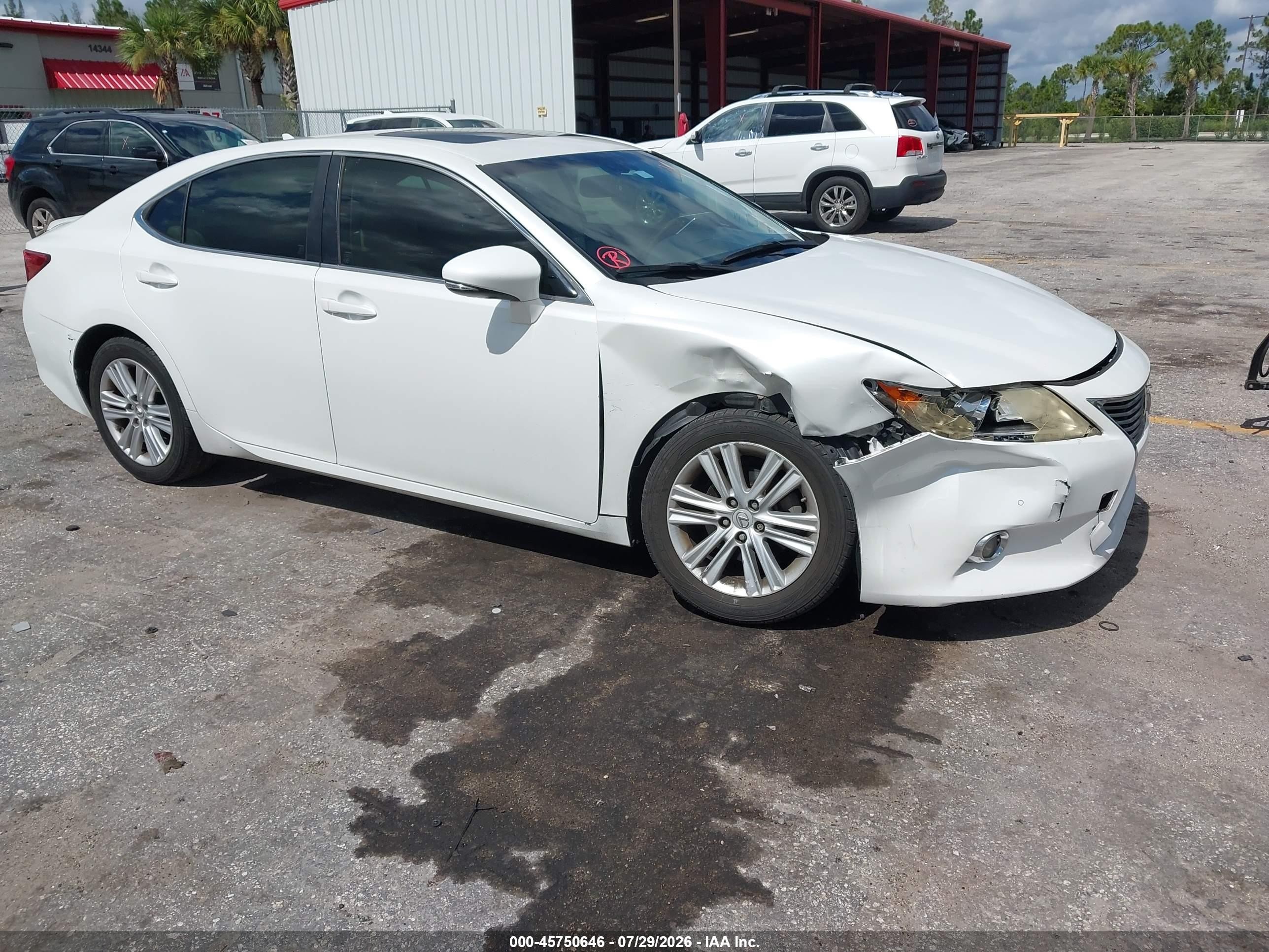 2013 Lexus Es 350   White vin: JTHBK1GG5D2058951