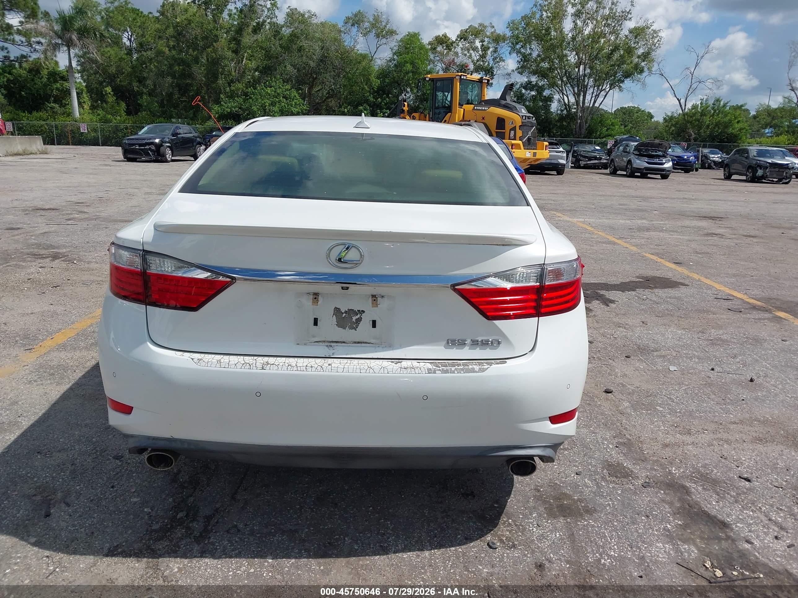 2013 Lexus Es 350   White vin: JTHBK1GG5D2058951
