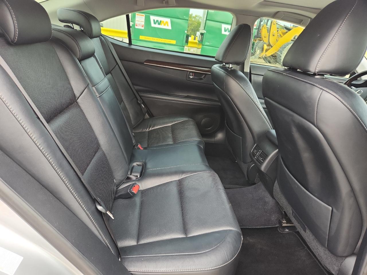 2013 Lexus Es 350 Base Silver vin: JTHBK1GG5D2075846