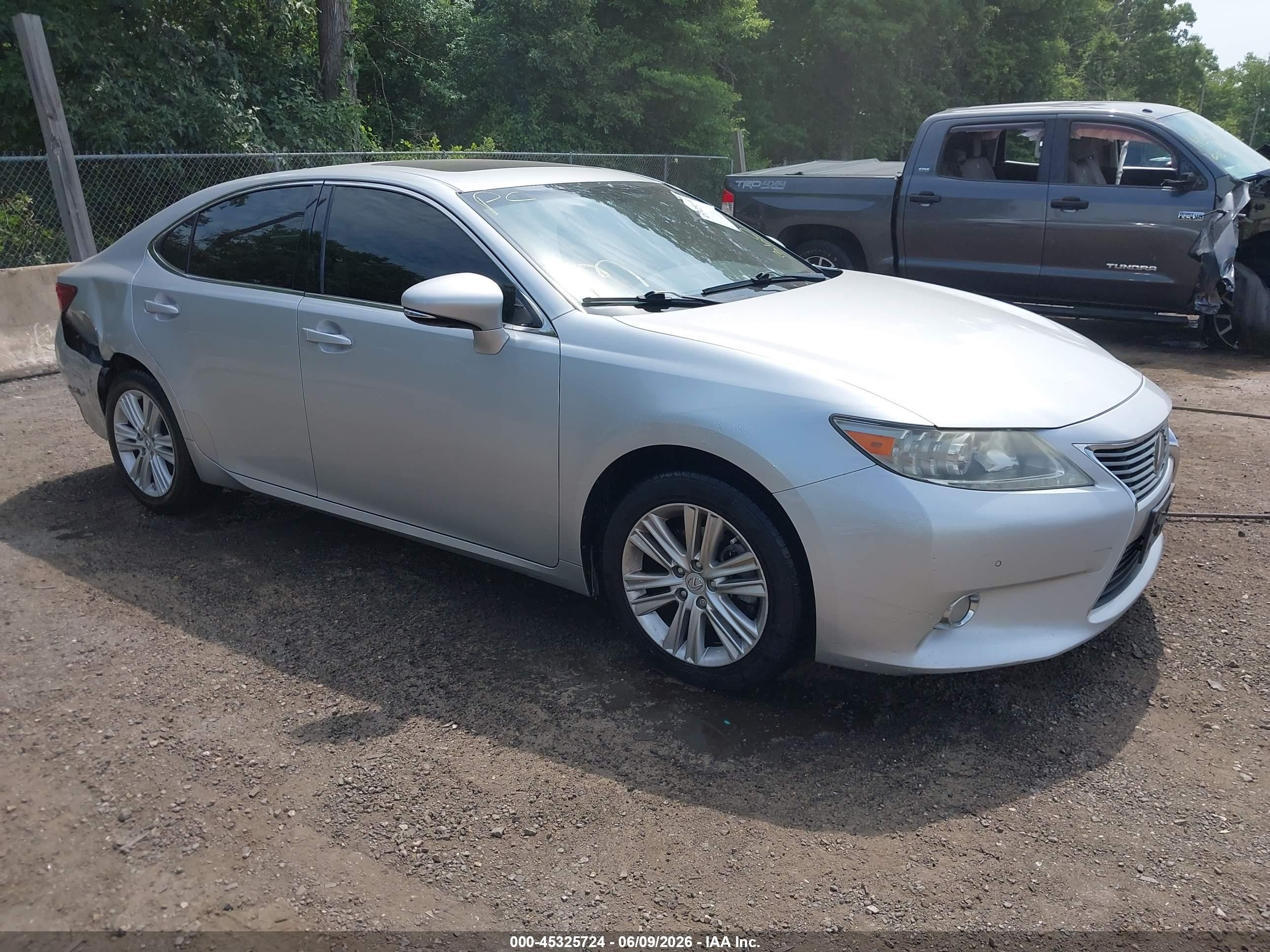 2013 Lexus Es 350   Silver vin: JTHBK1GG5D2077029
