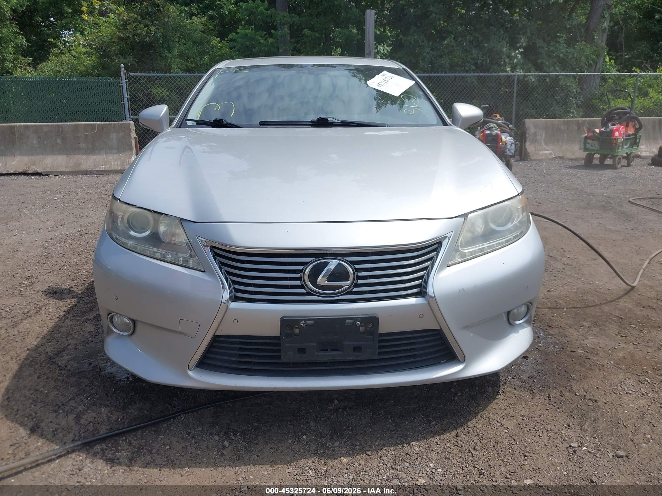 2013 Lexus Es 350   Silver vin: JTHBK1GG5D2077029