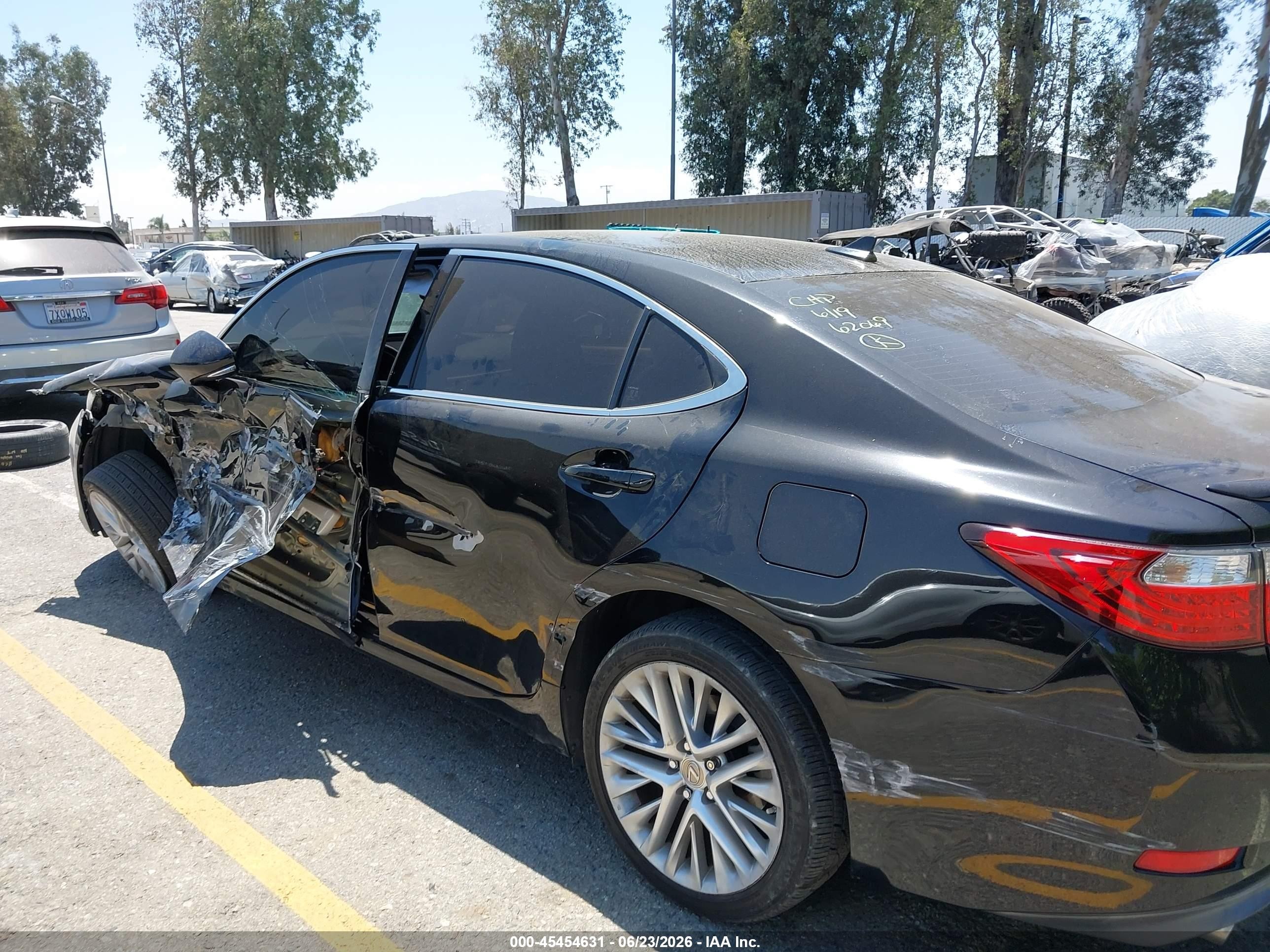 2014 Lexus Es 350   Black vin: JTHBK1GG5E2091997