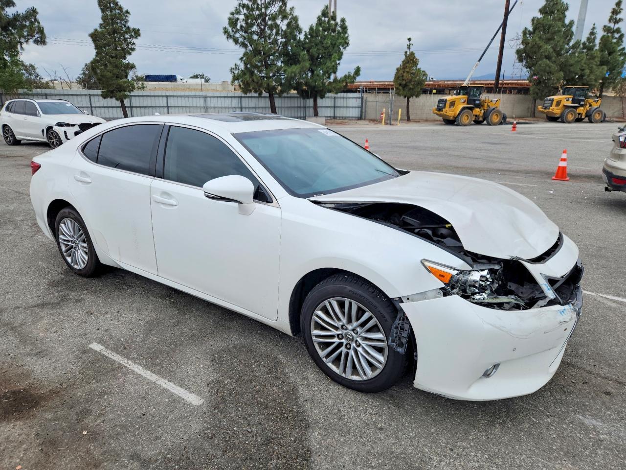 2014 Lexus Es White vin: JTHBK1GG5E2095175