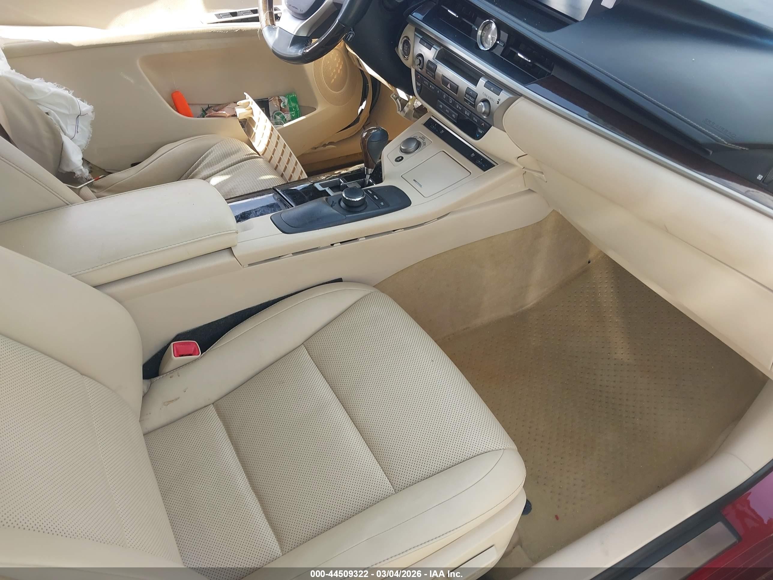 2014 Lexus Es 350 Red vin: JTHBK1GG5E2109852