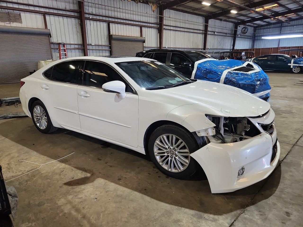 2014 Lexus Es 350 White vin: JTHBK1GG5E2129776