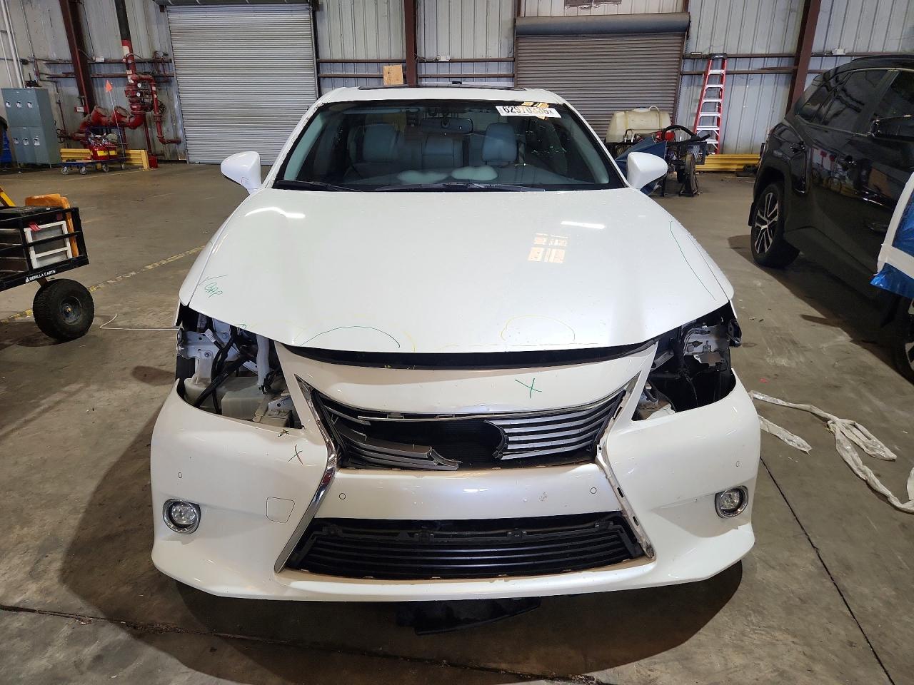 2014 Lexus Es 350 White vin: JTHBK1GG5E2129776