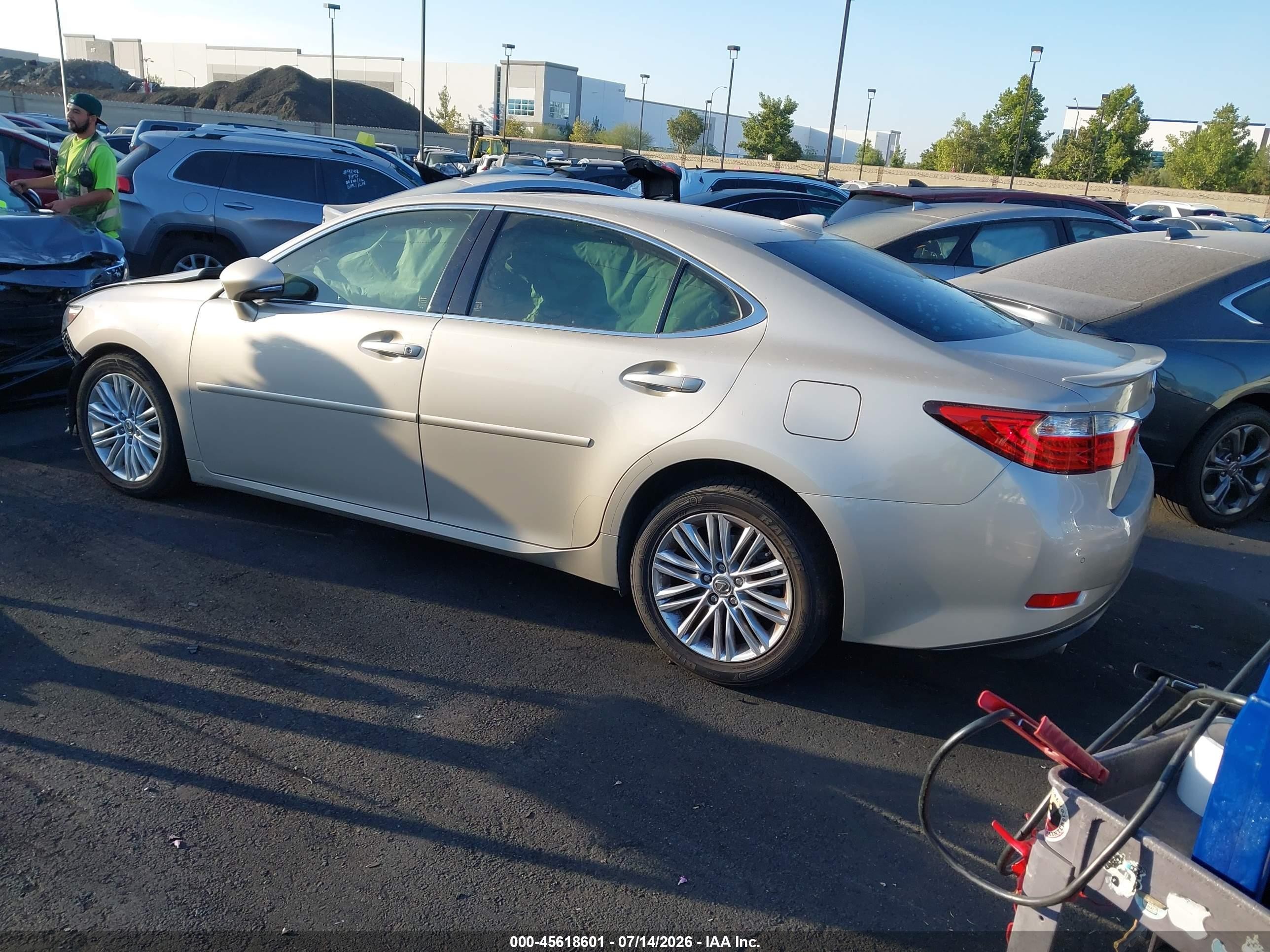 2015 Lexus Es 350   Бежевый vin: JTHBK1GG5F2173343