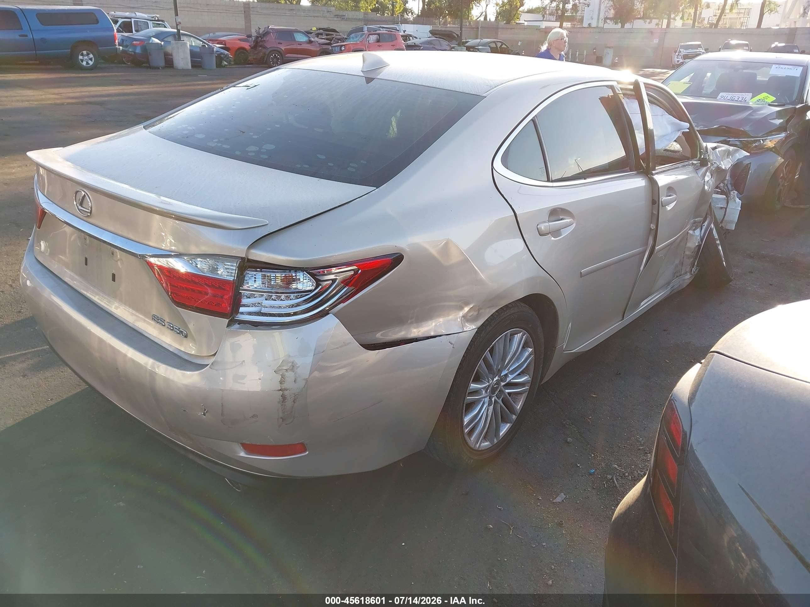 2015 Lexus Es 350   Бежевый vin: JTHBK1GG5F2173343