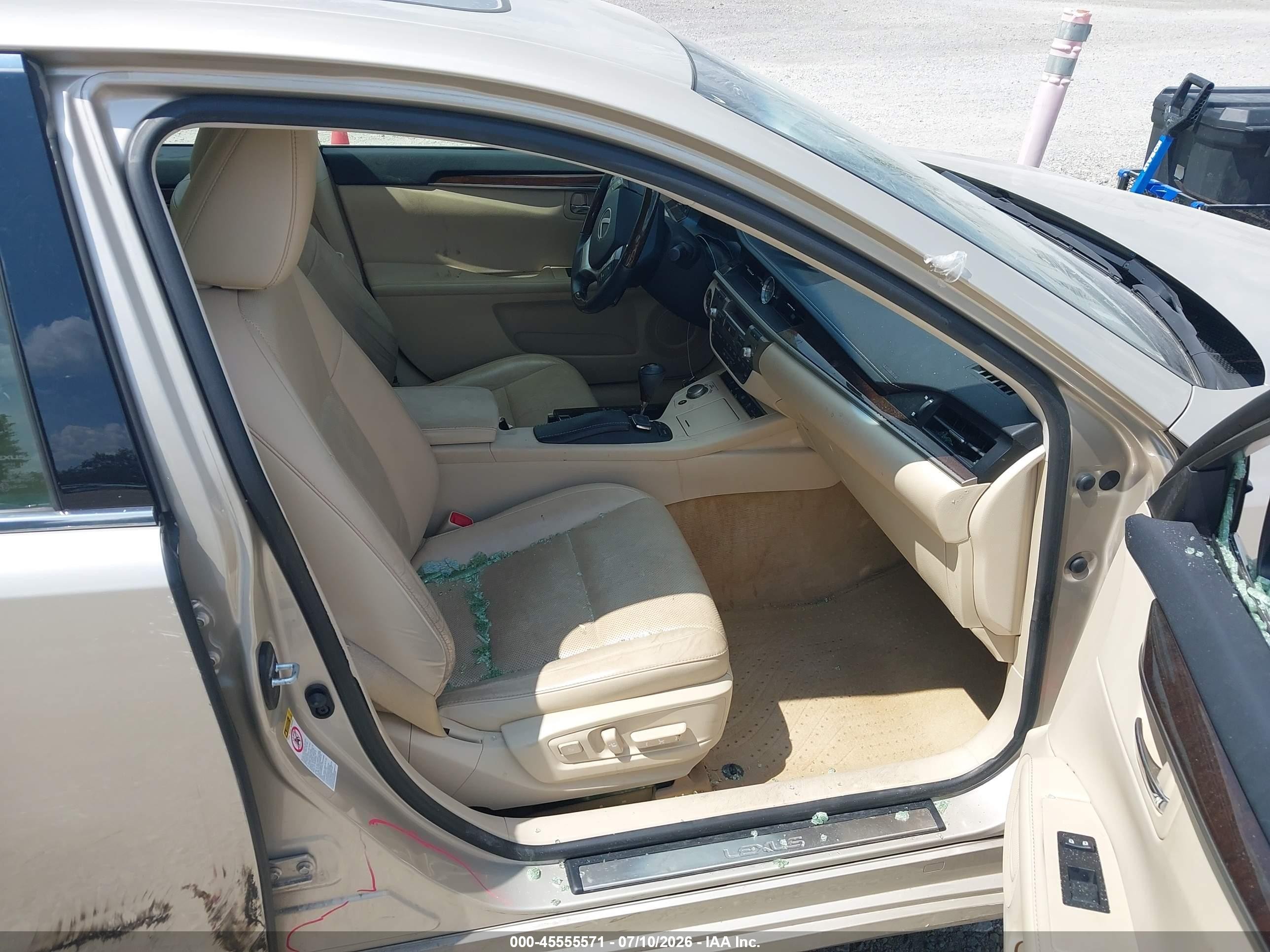 2015 Lexus Es 350 Beige vin: JTHBK1GG5F2176825