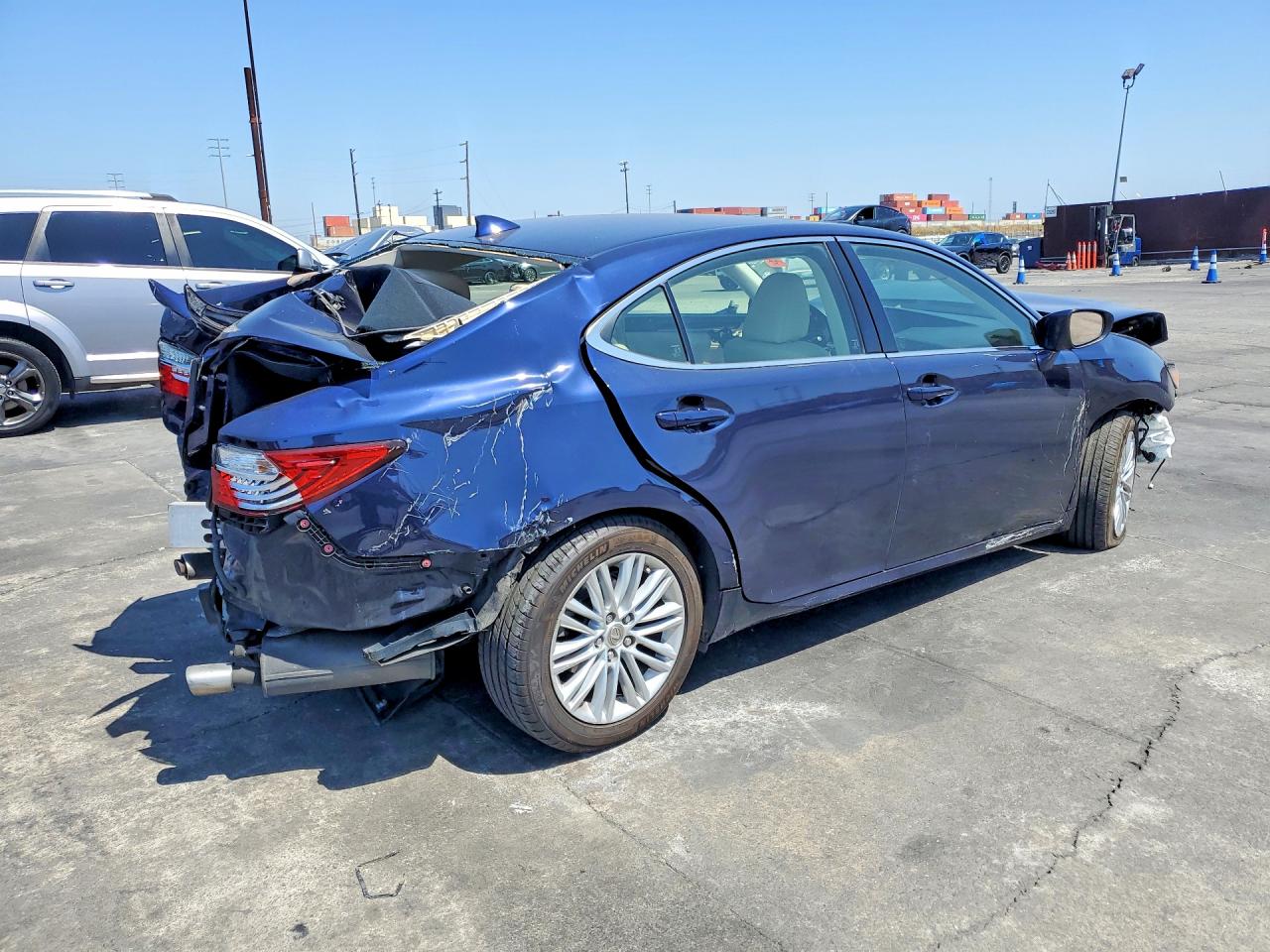 2015 Lexus Es 350 Blue vin: JTHBK1GG5F2190577