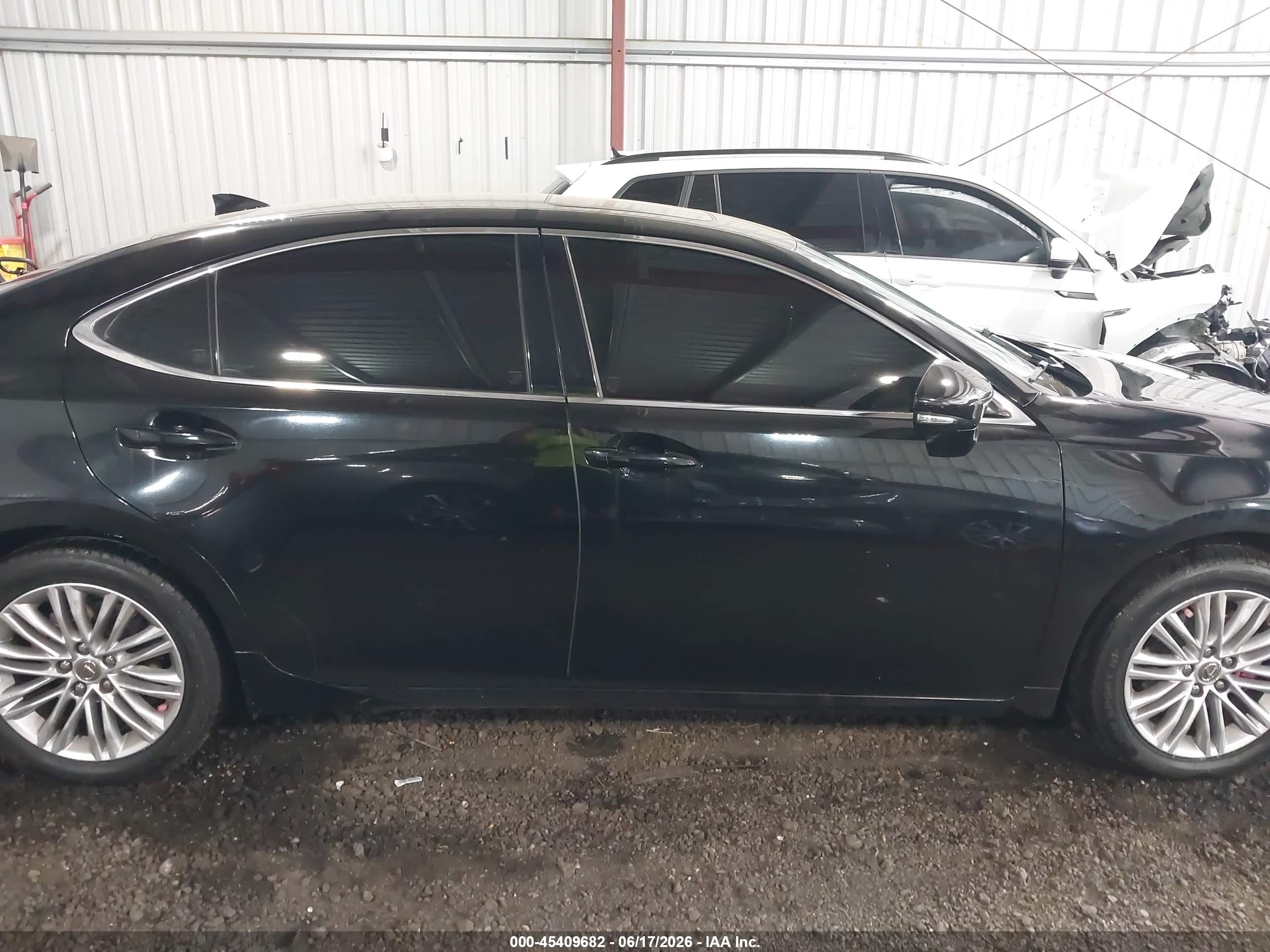 2015 Lexus Es 350   Black vin: JTHBK1GG5F2192720