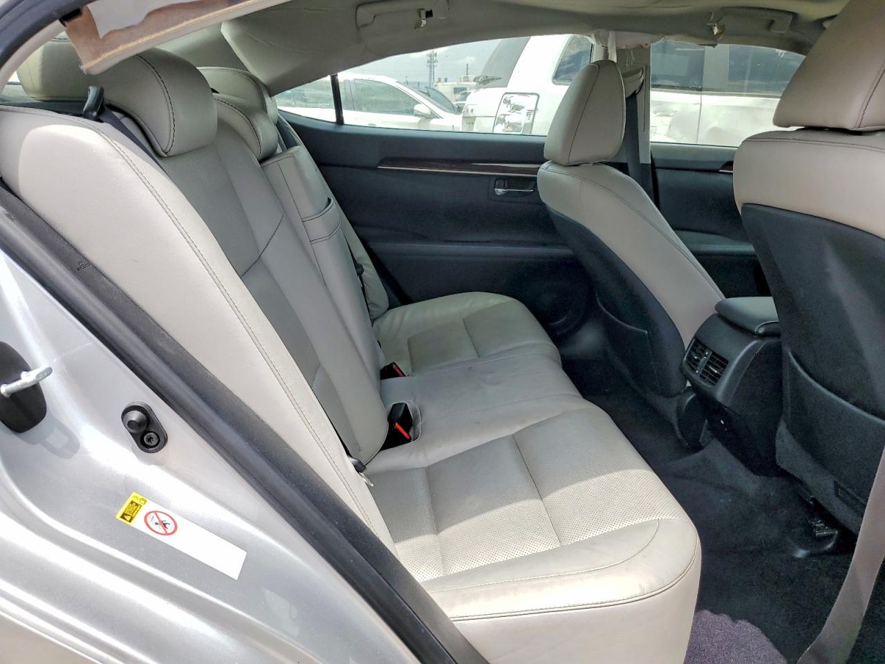 2015 Lexus Es 350 Серебряный vin: JTHBK1GG5F2209418