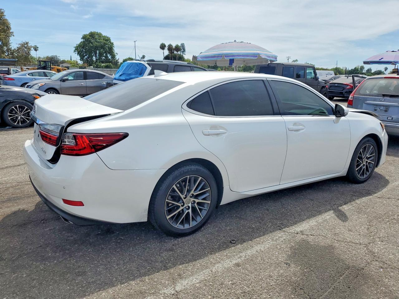 2016 Lexus Es 350 White vin: JTHBK1GG5G2237821