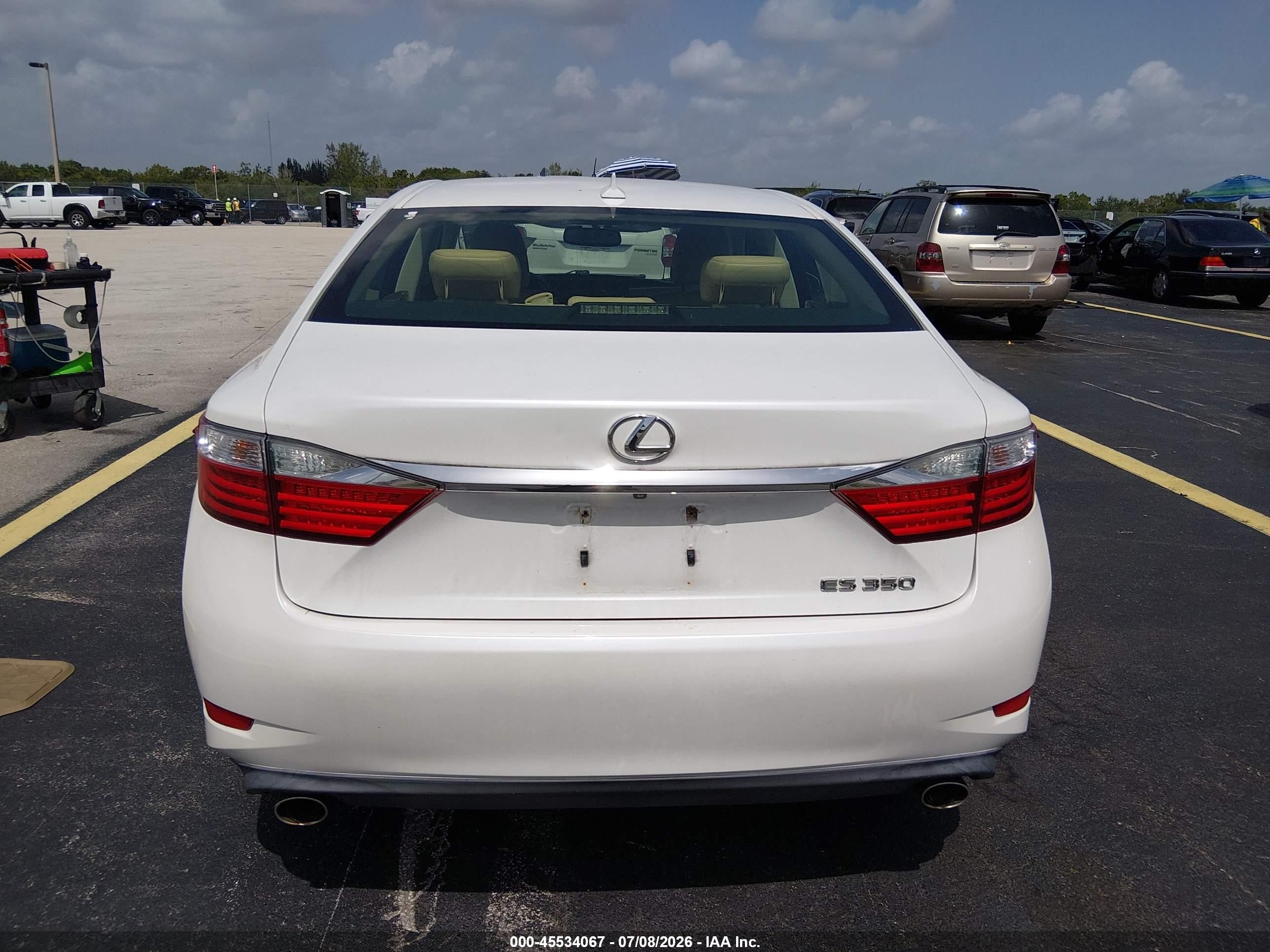 2013 Lexus Es 350   White vin: JTHBK1GG6D2000928