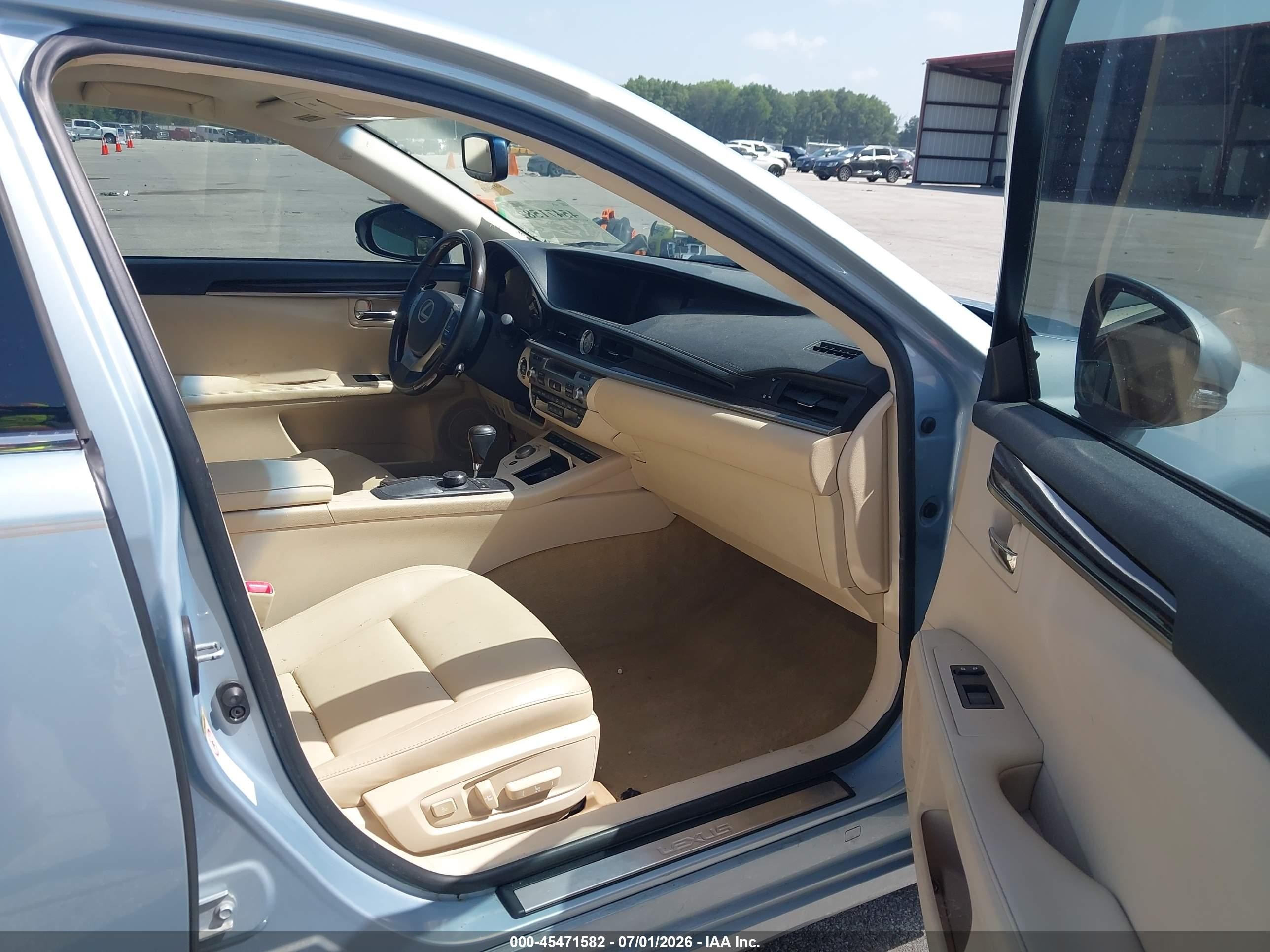 2013 Lexus Es 350   Light Blue vin: JTHBK1GG6D2000959