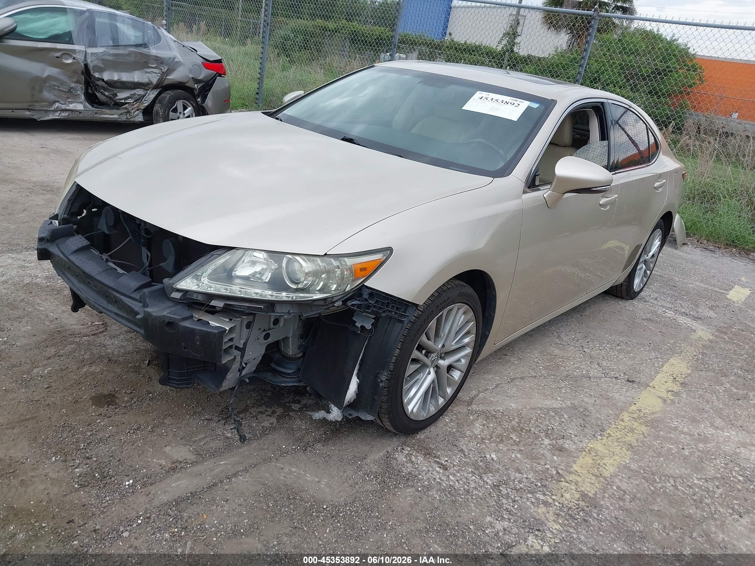 2013 Lexus Es 350   Gold vin: JTHBK1GG6D2004414