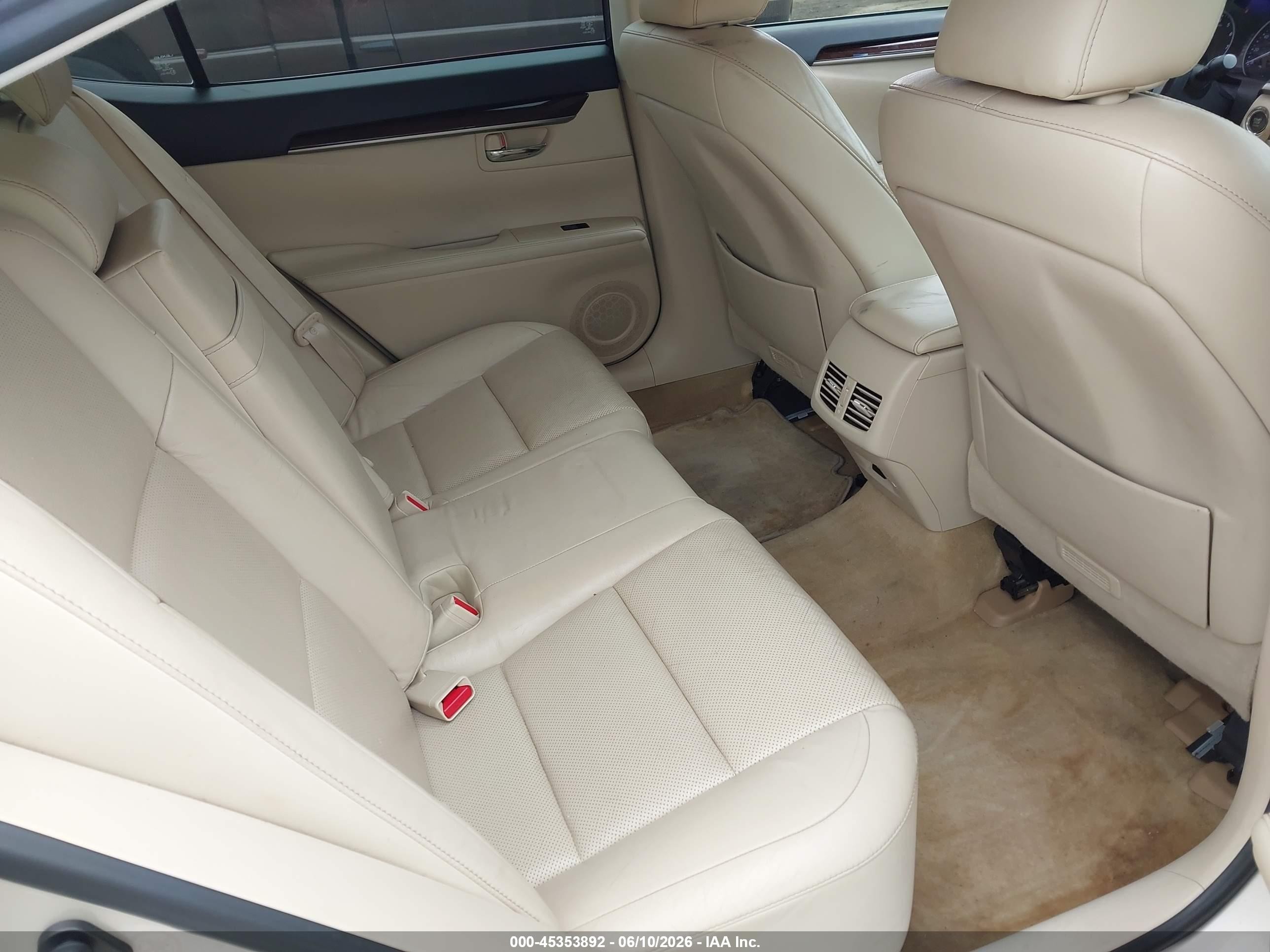 2013 Lexus Es 350   Gold vin: JTHBK1GG6D2004414