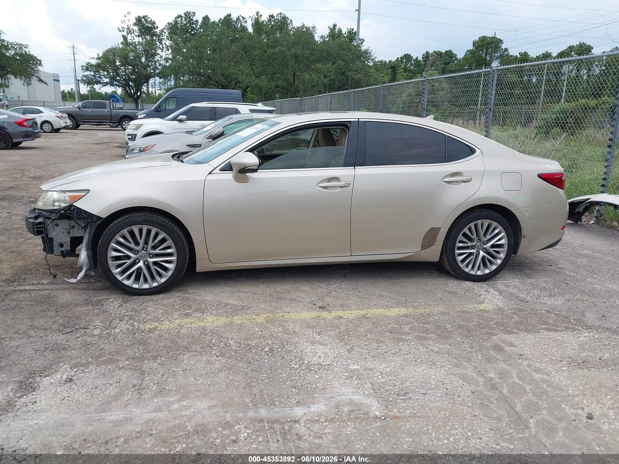 2013 Lexus Es 350   Gold vin: JTHBK1GG6D2004414