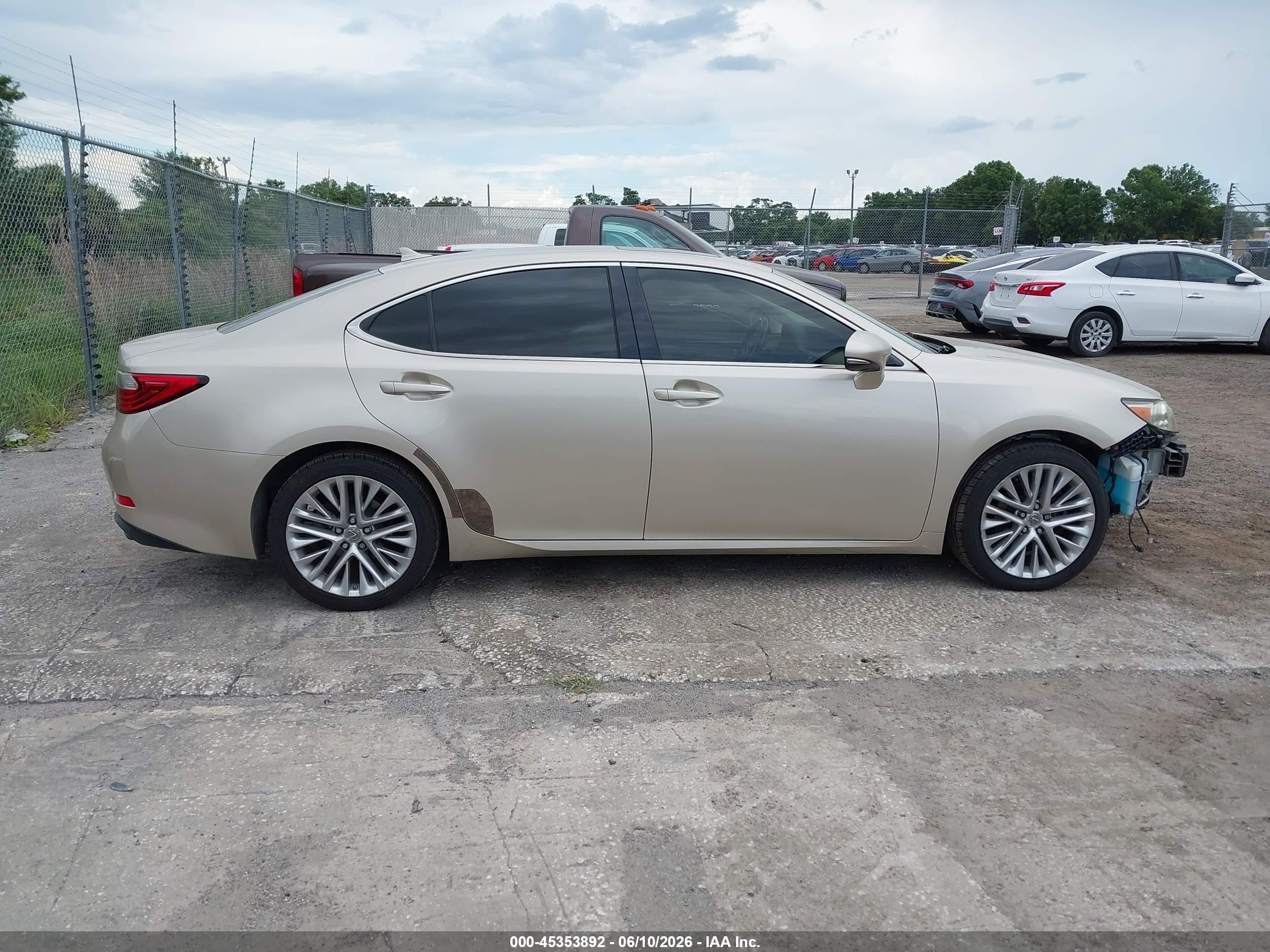 2013 Lexus Es 350   Gold vin: JTHBK1GG6D2004414