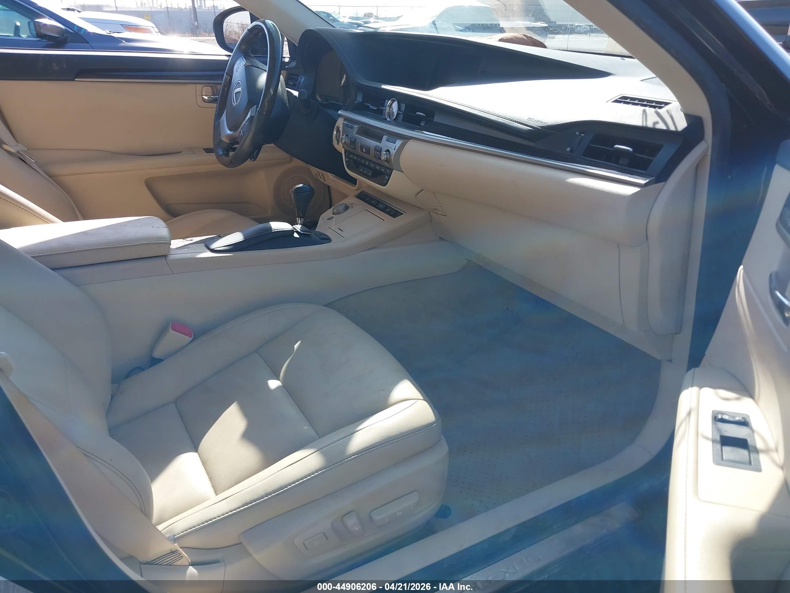 2013 Lexus Es 350   Черный vin: JTHBK1GG6D2013338
