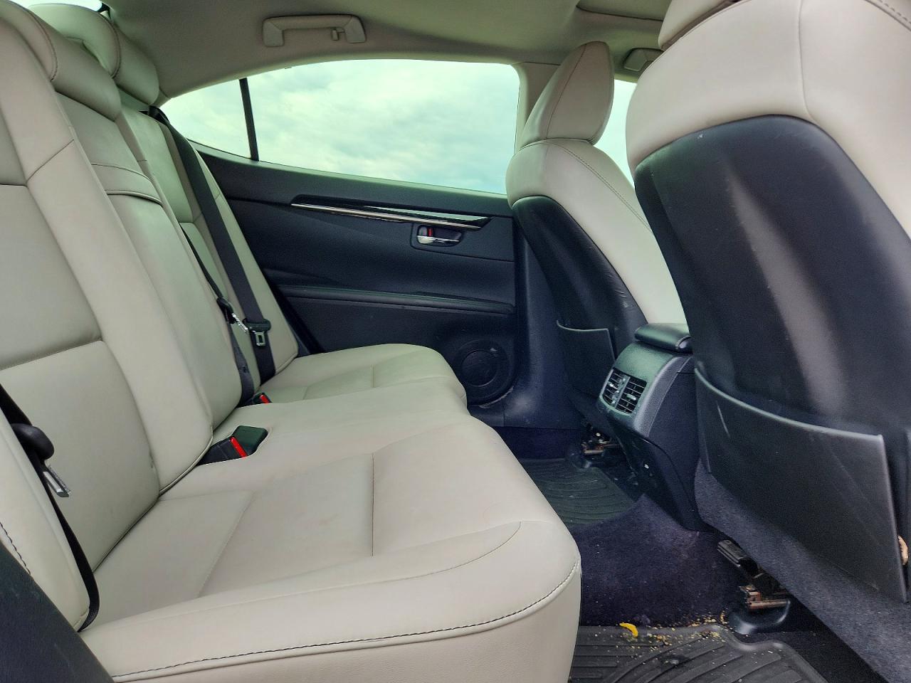 2013 Lexus Es 350 Серебряный vin: JTHBK1GG6D2019463