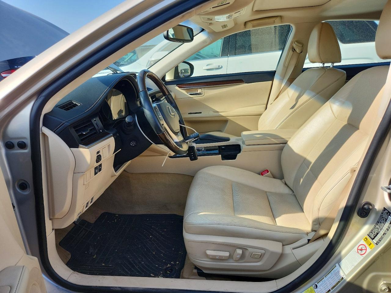 2013 Lexus Es 350 Beige vin: JTHBK1GG6D2047604