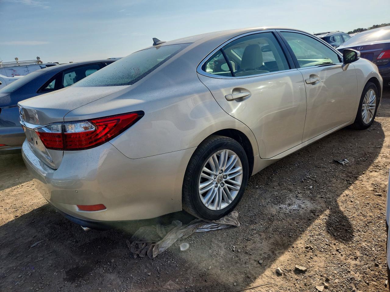2013 Lexus Es 350 Beige vin: JTHBK1GG6D2047604
