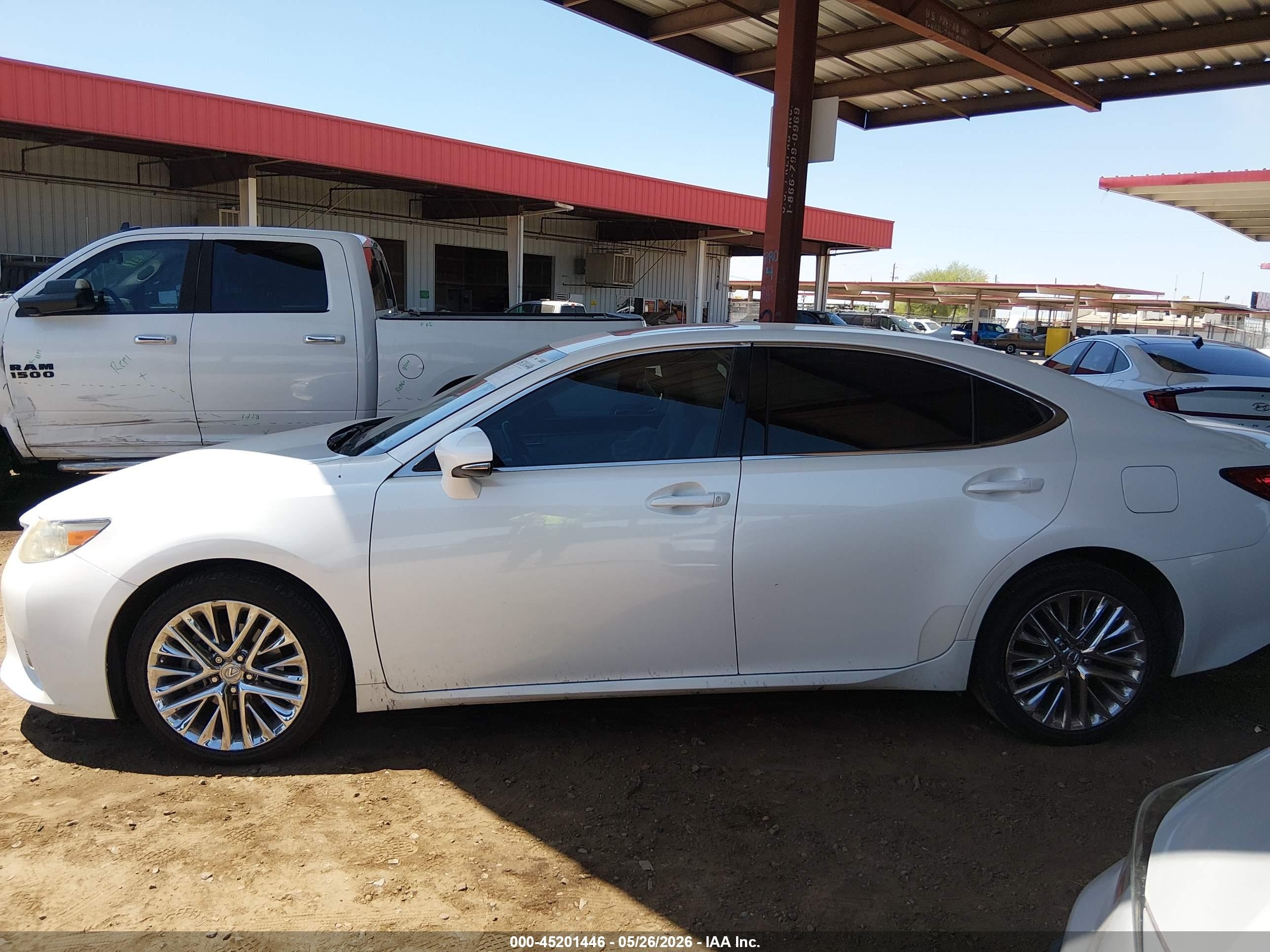 2013 Lexus Es 350 White vin: JTHBK1GG6D2048381