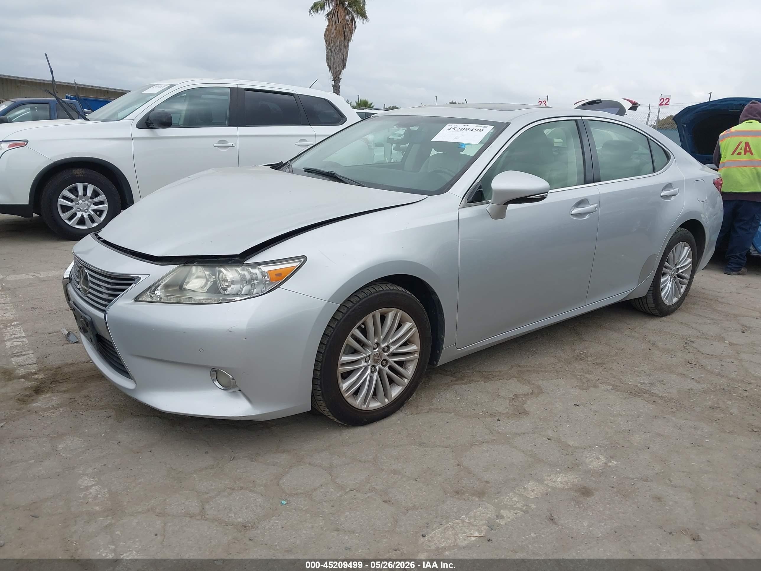 2013 Lexus Es 350   Silver vin: JTHBK1GG6D2076648