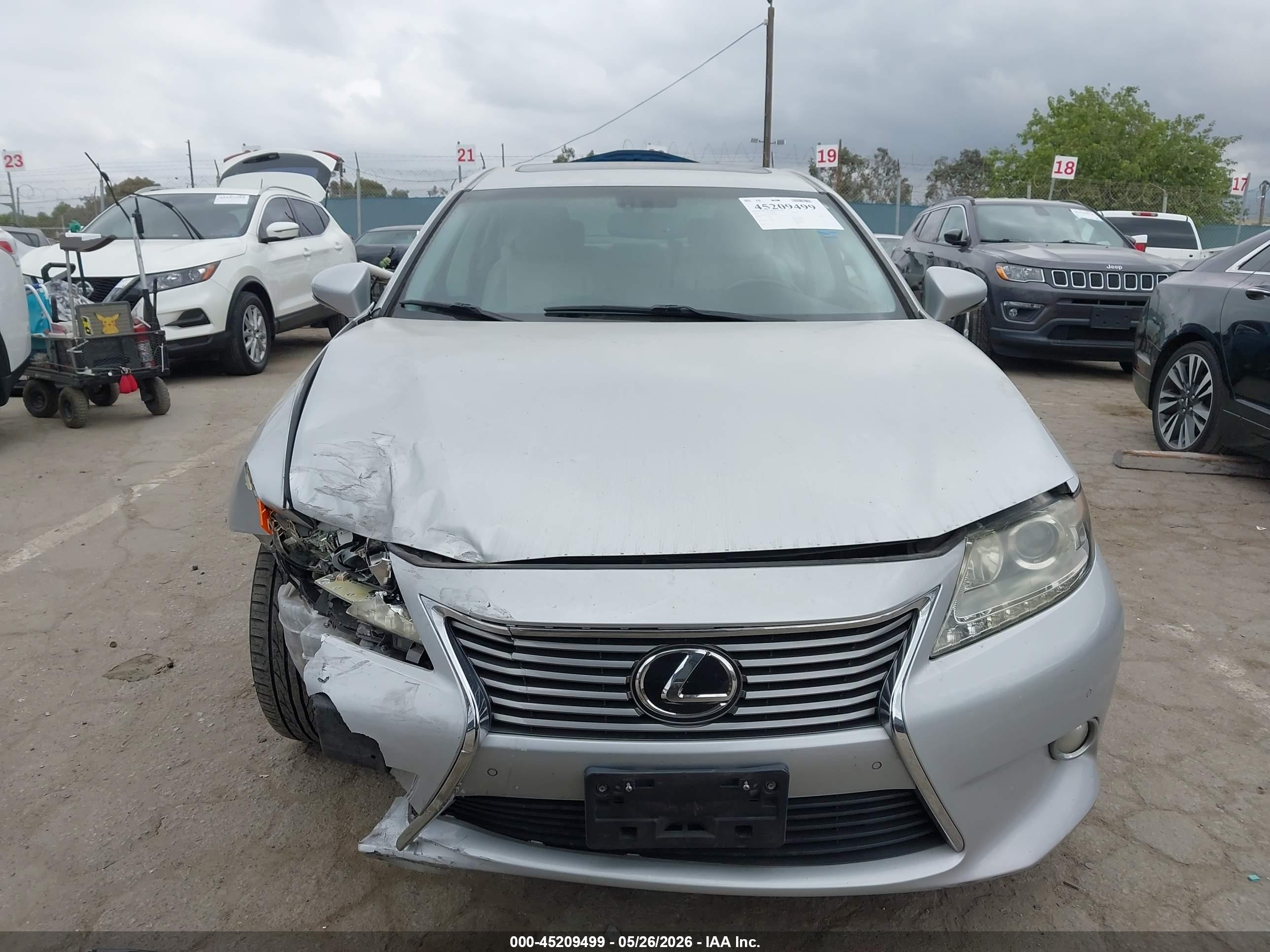 2013 Lexus Es 350   Silver vin: JTHBK1GG6D2076648