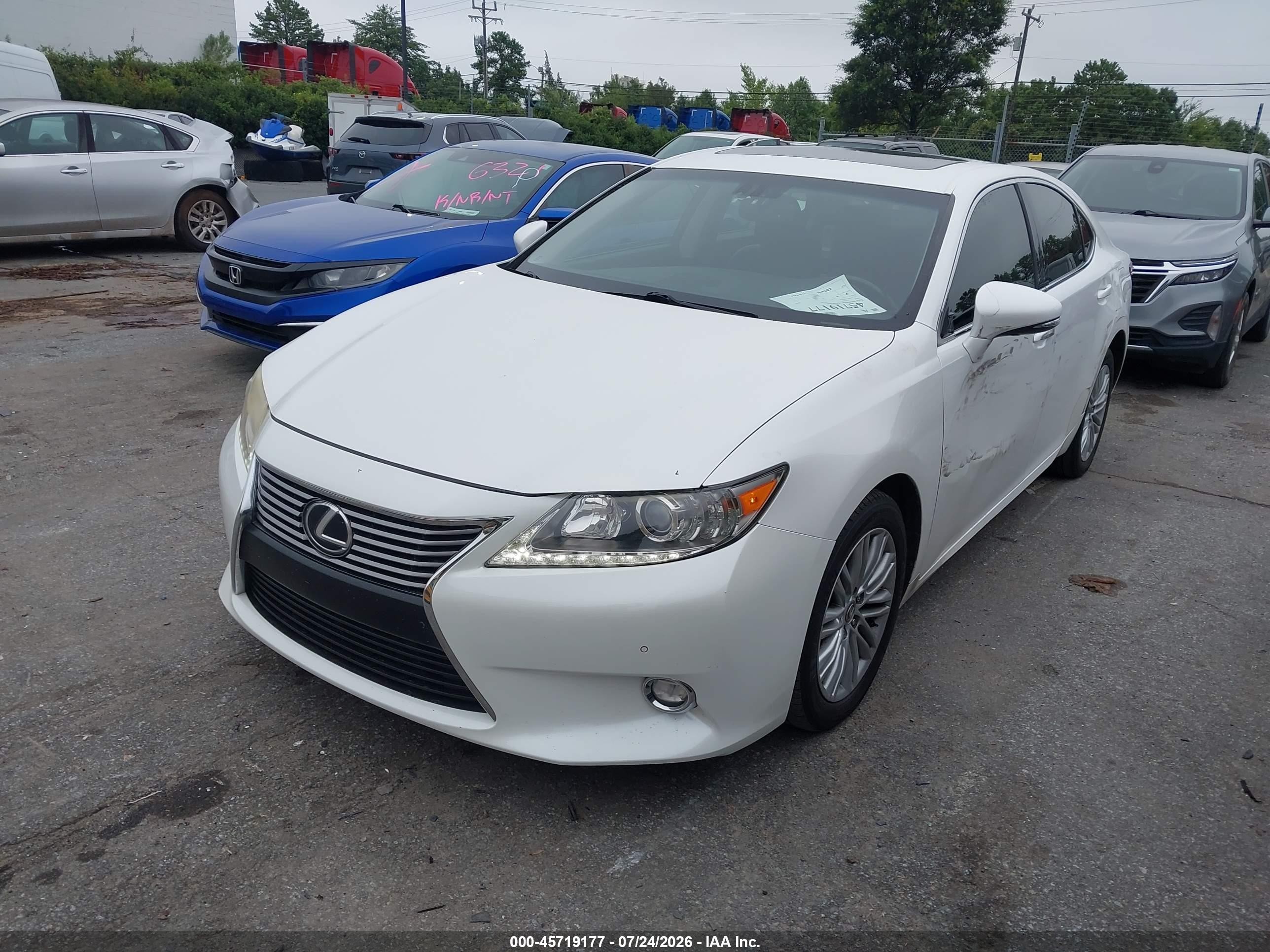 2014 Lexus Es 350   Белый vin: JTHBK1GG6E2086646