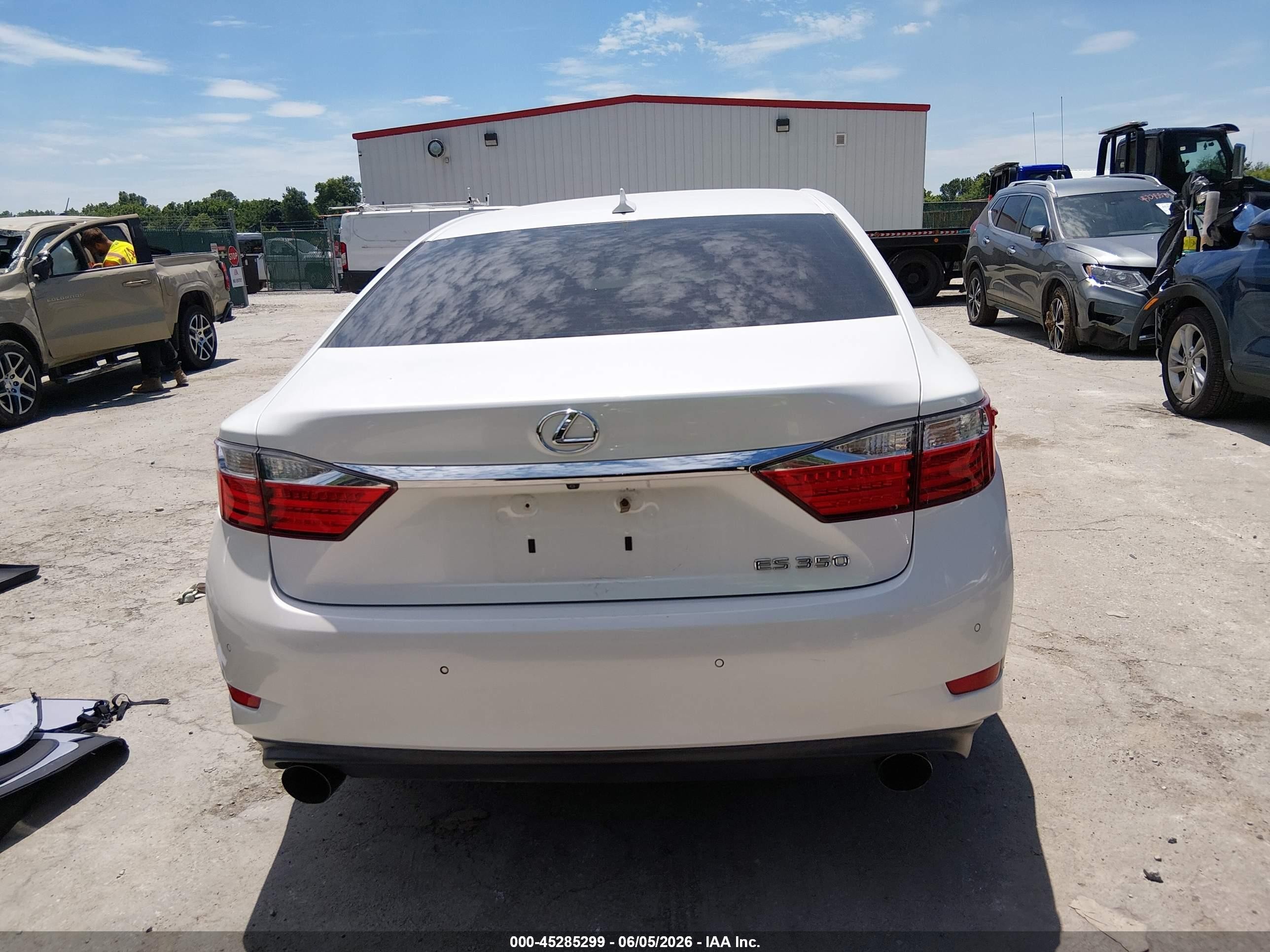 2014 Lexus Es 350   White vin: JTHBK1GG6E2090857
