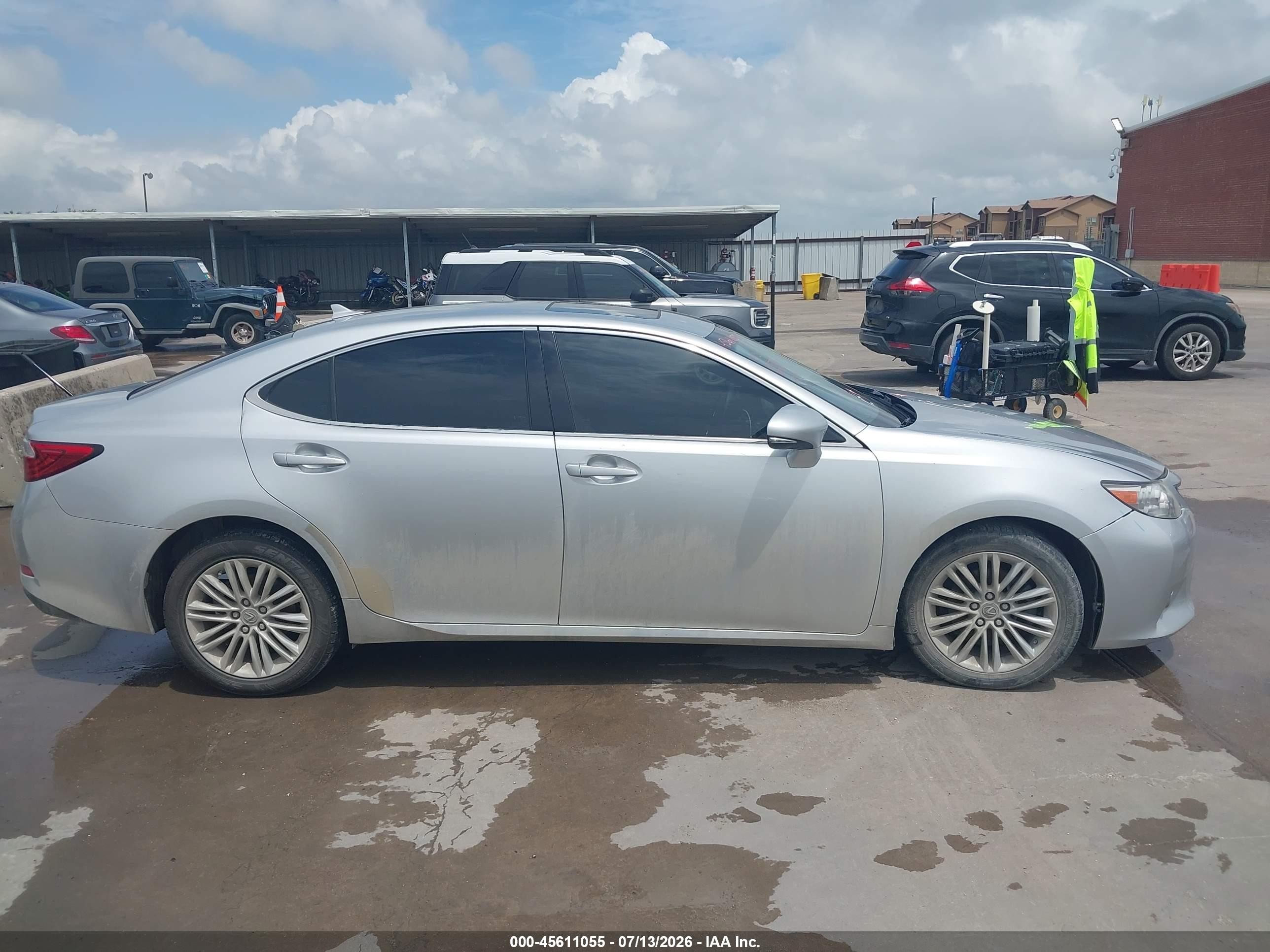 2014 Lexus Es 350   Серебряный vin: JTHBK1GG6E2103381