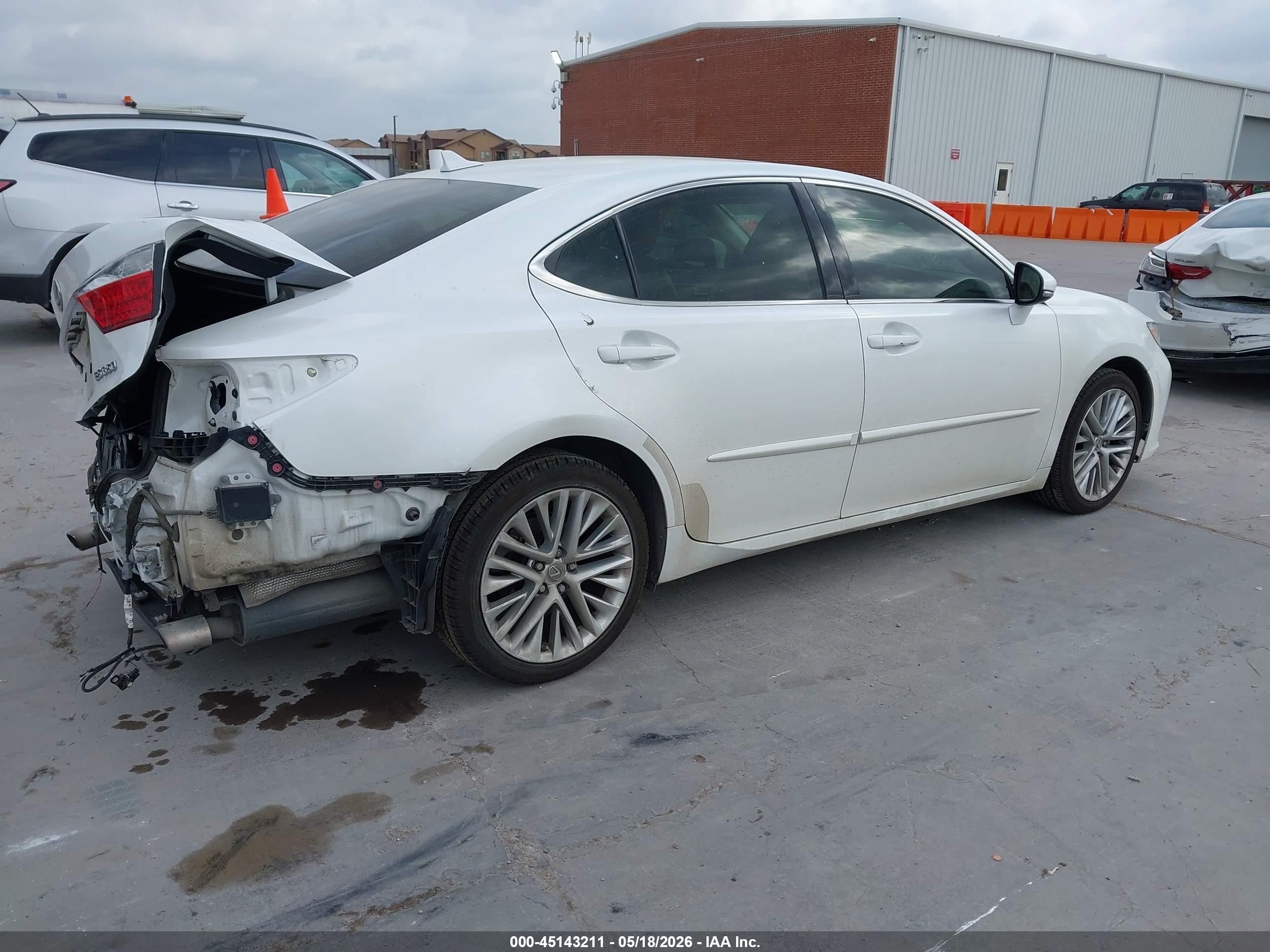 2014 Lexus Es 350   White vin: JTHBK1GG6E2103820