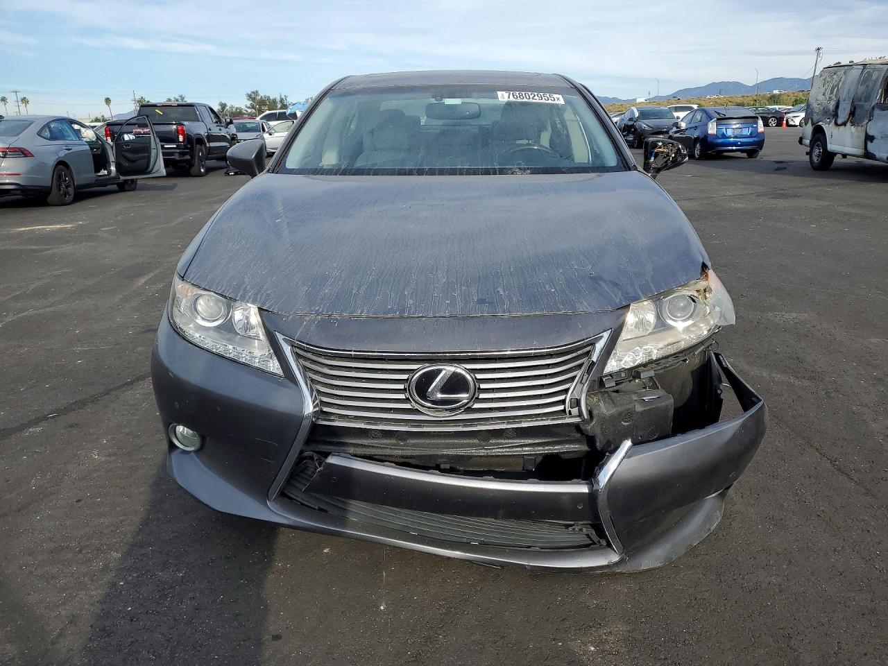 2014 Lexus Es Gray vin: JTHBK1GG6E2141595