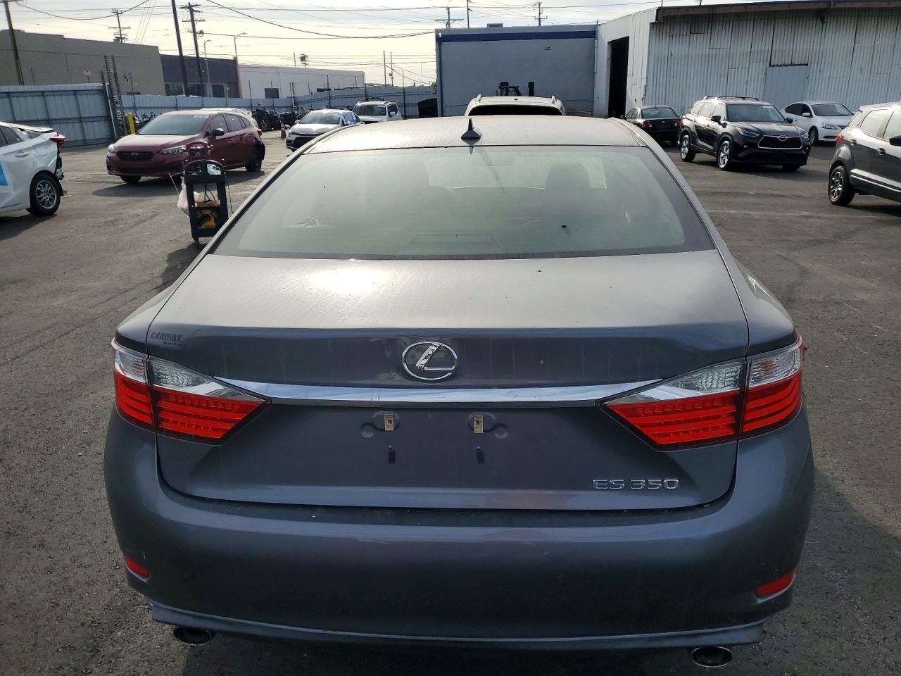 2014 Lexus Es Gray vin: JTHBK1GG6E2141595