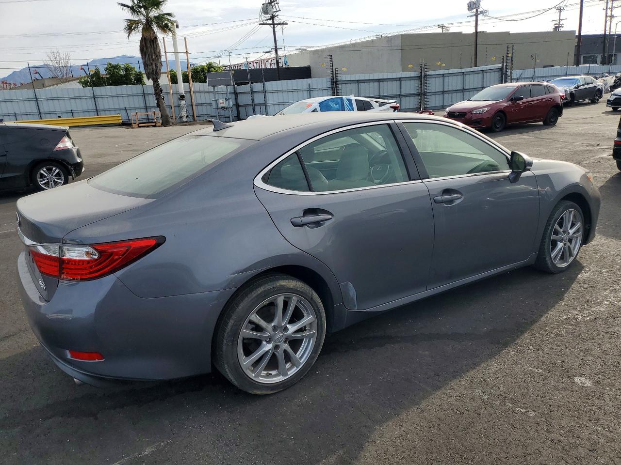 2014 Lexus Es Gray vin: JTHBK1GG6E2141595
