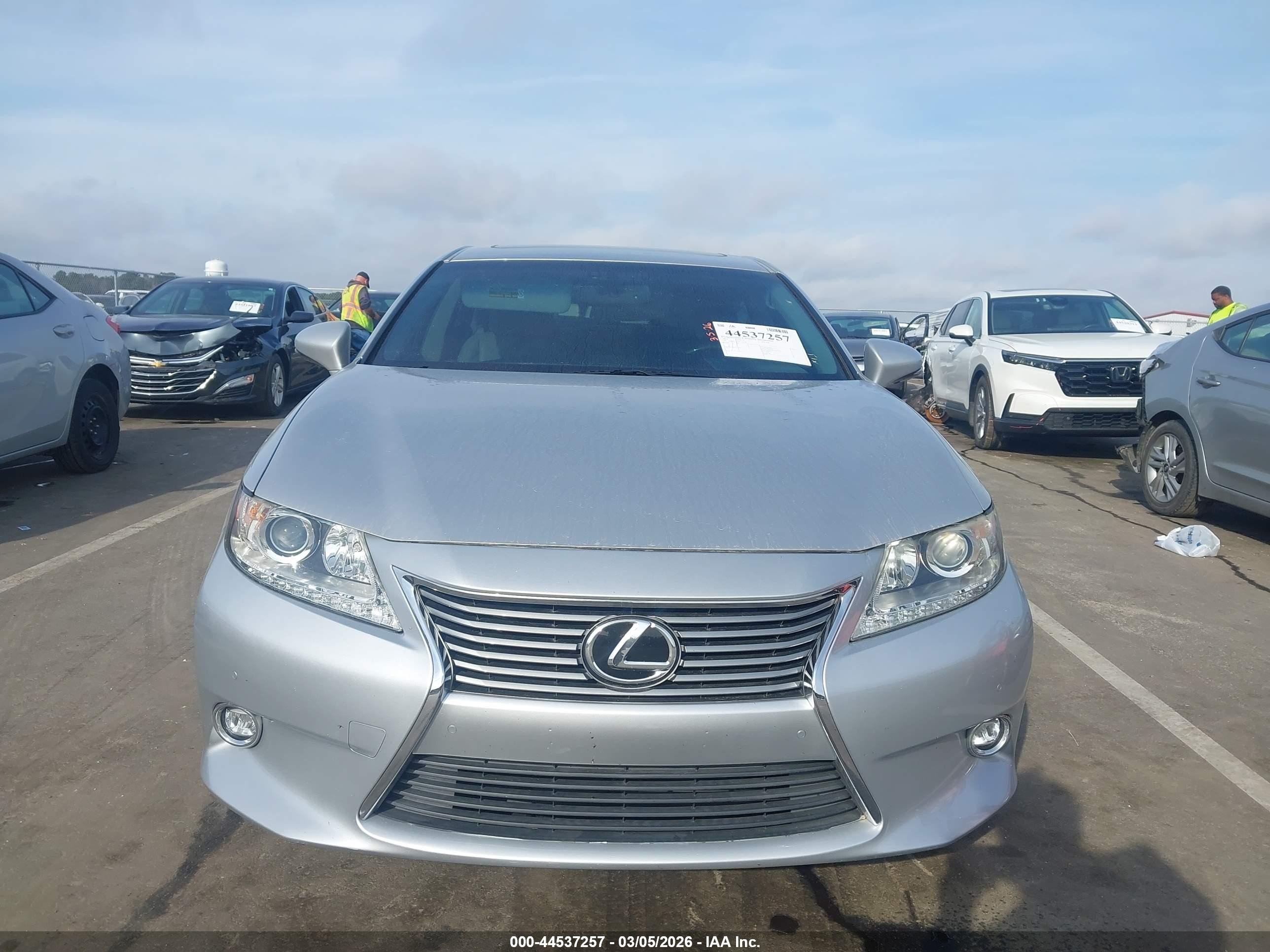 2014 Lexus Es 350   Silver vin: JTHBK1GG6E2142018