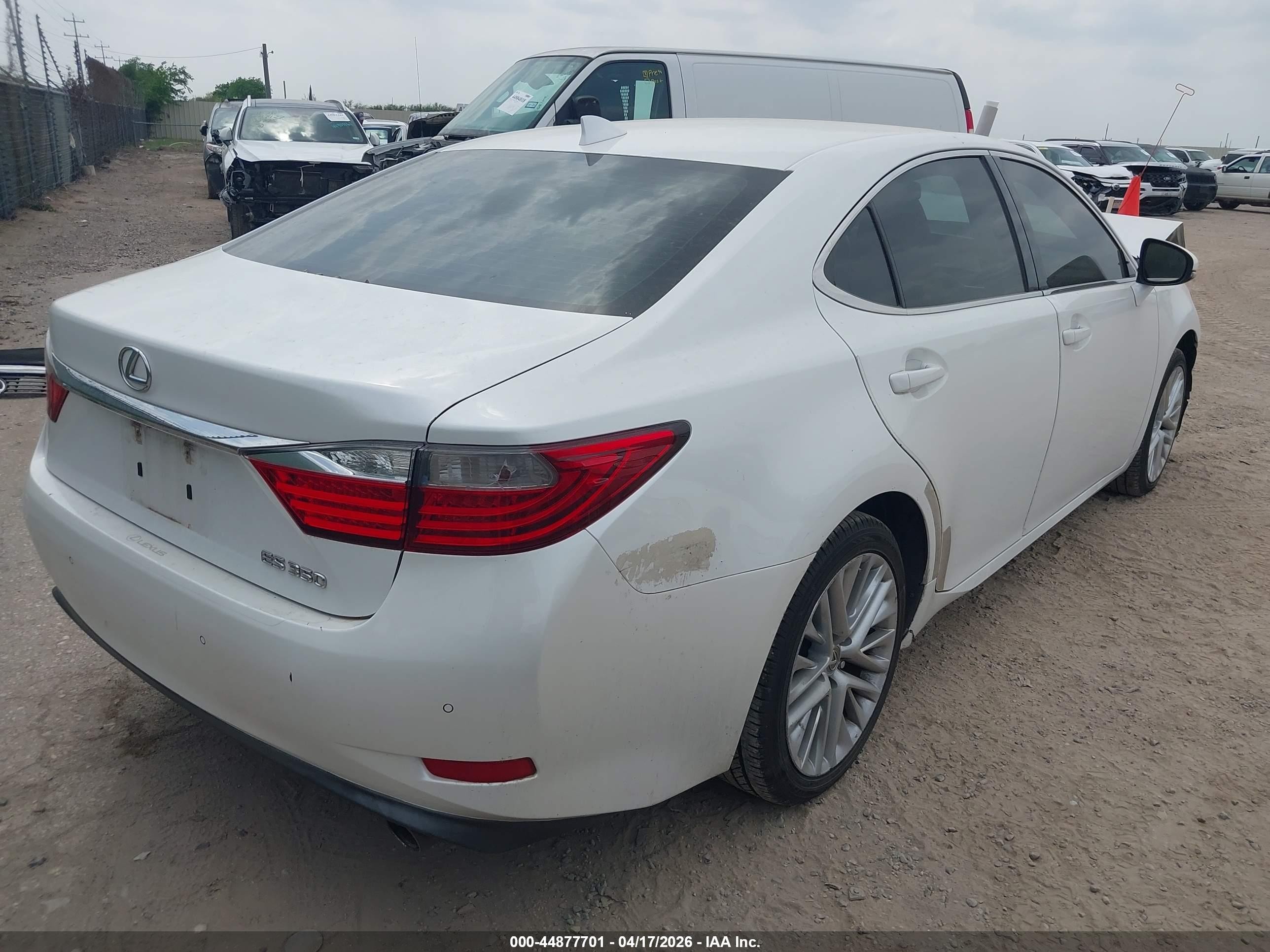 2015 Lexus Es 350   White vin: JTHBK1GG6F2157054