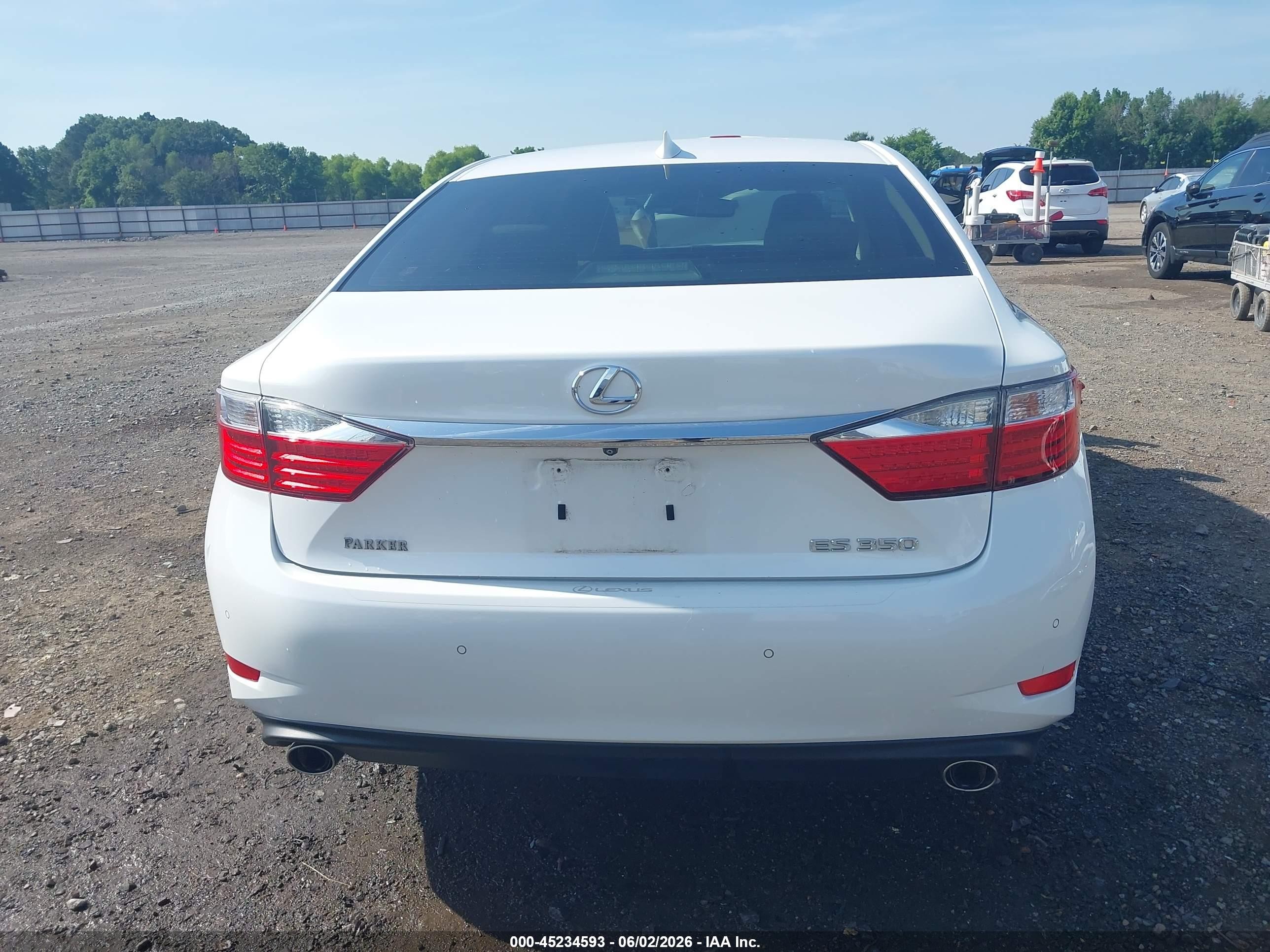 2015 Lexus Es 350   Белый vin: JTHBK1GG6F2166868