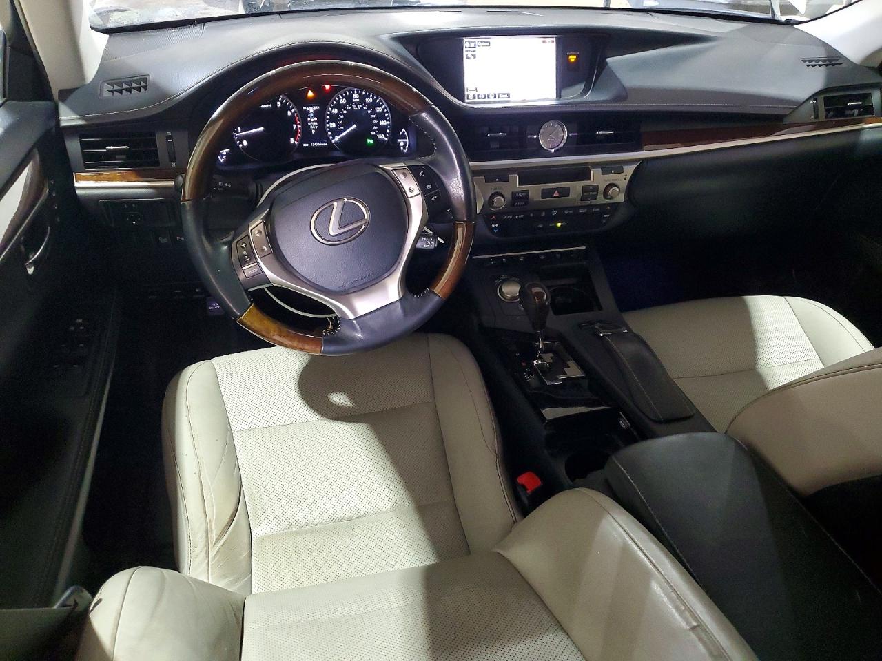 2015 Lexus Es 350 Белый vin: JTHBK1GG6F2174128