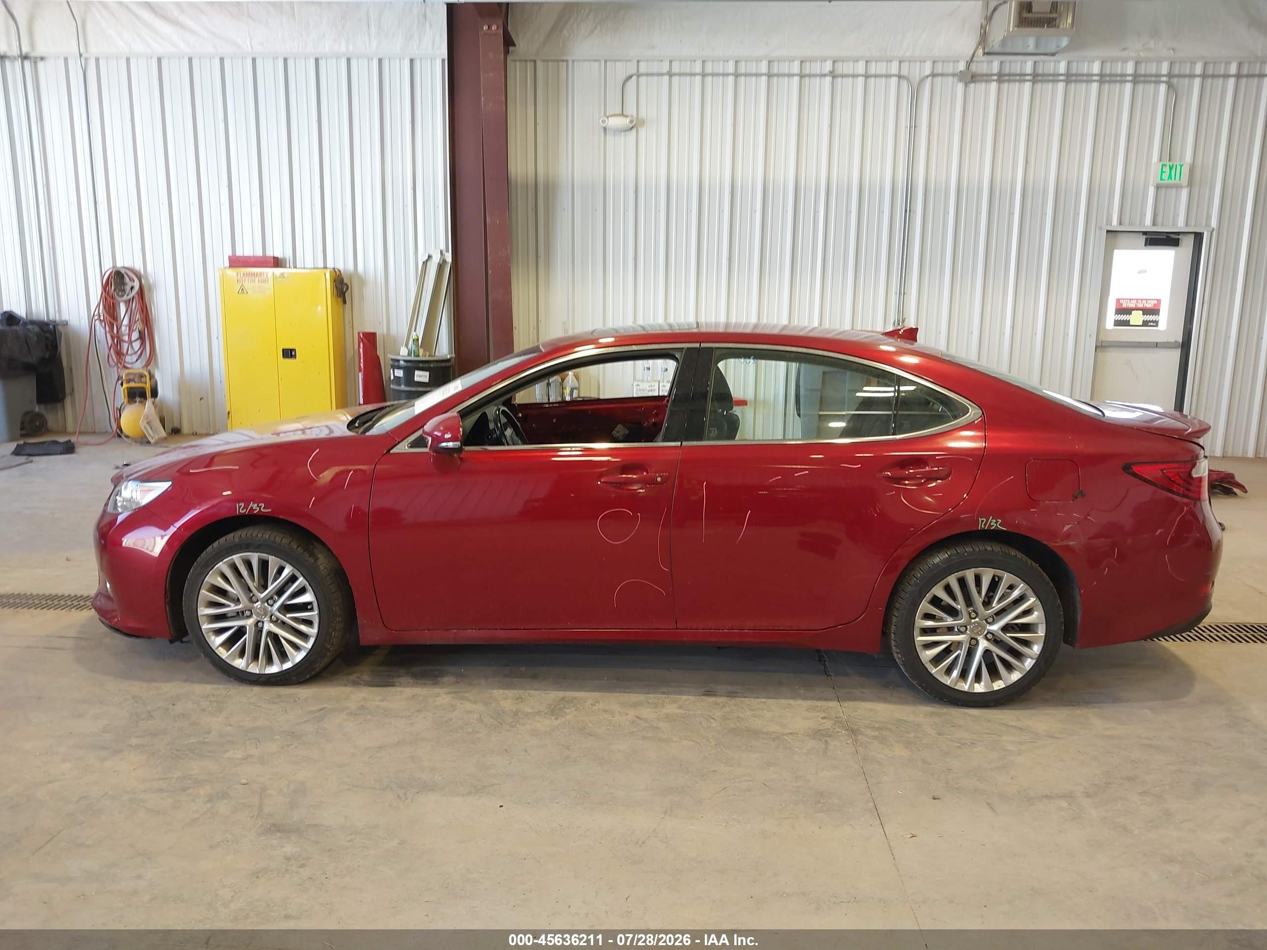 2015 Lexus Es 350   Red vin: JTHBK1GG6F2207838
