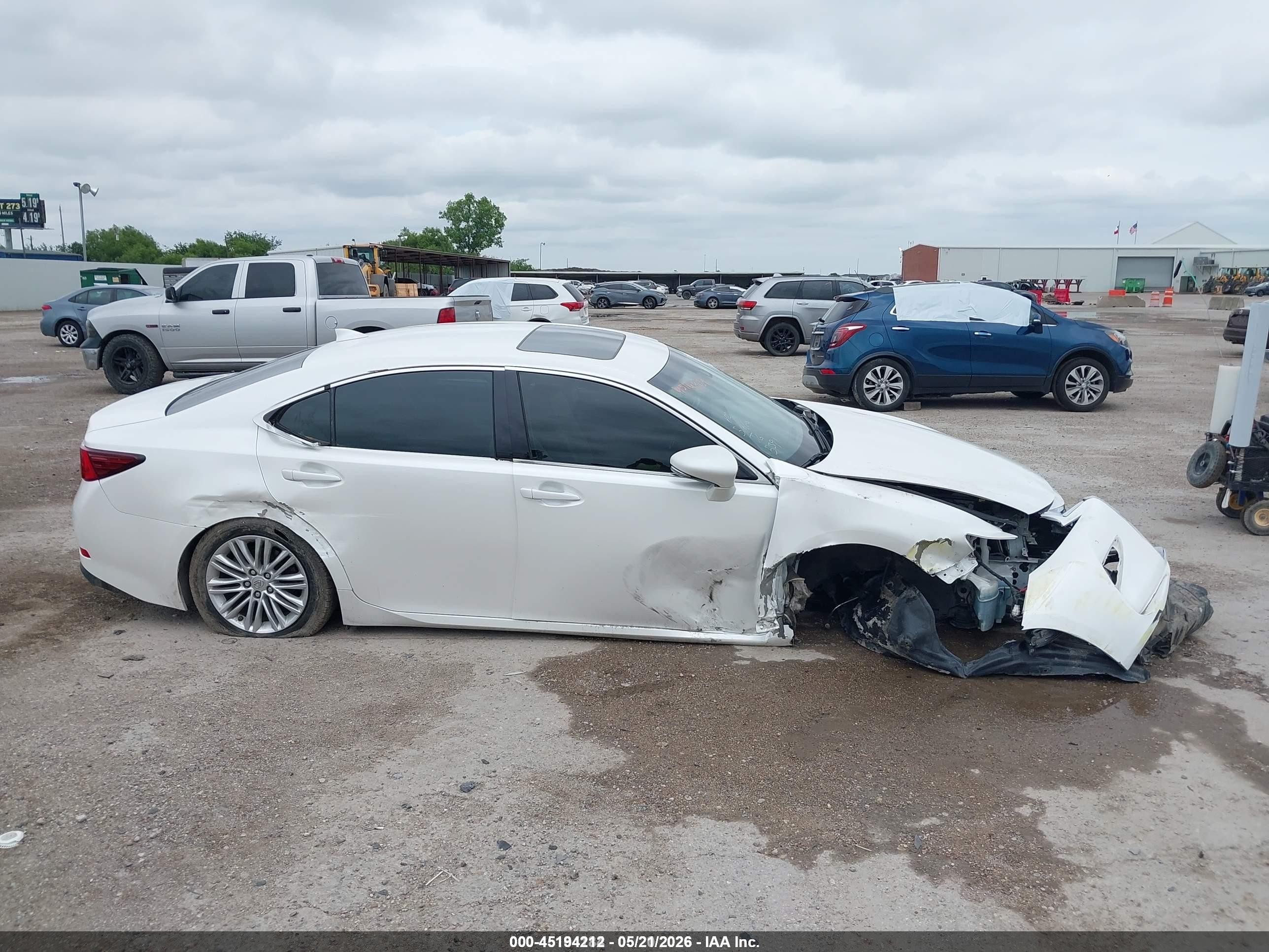 2017 Lexus Es 350   Белый vin: JTHBK1GG6H2255391